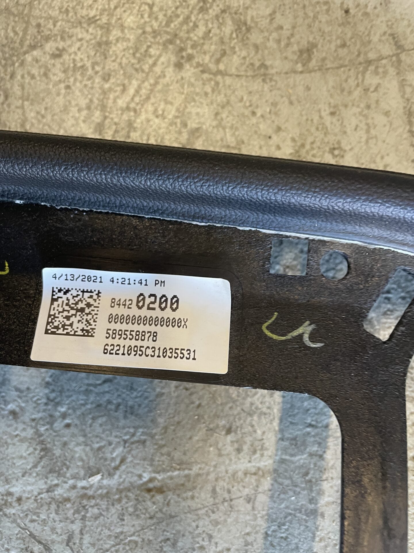 2019 - 2023 GMC SIERRA 1500 2500HD 3500HD / CHEVY SILVERADO 1500 2500HD 3500HD TRIM PAD 84420200