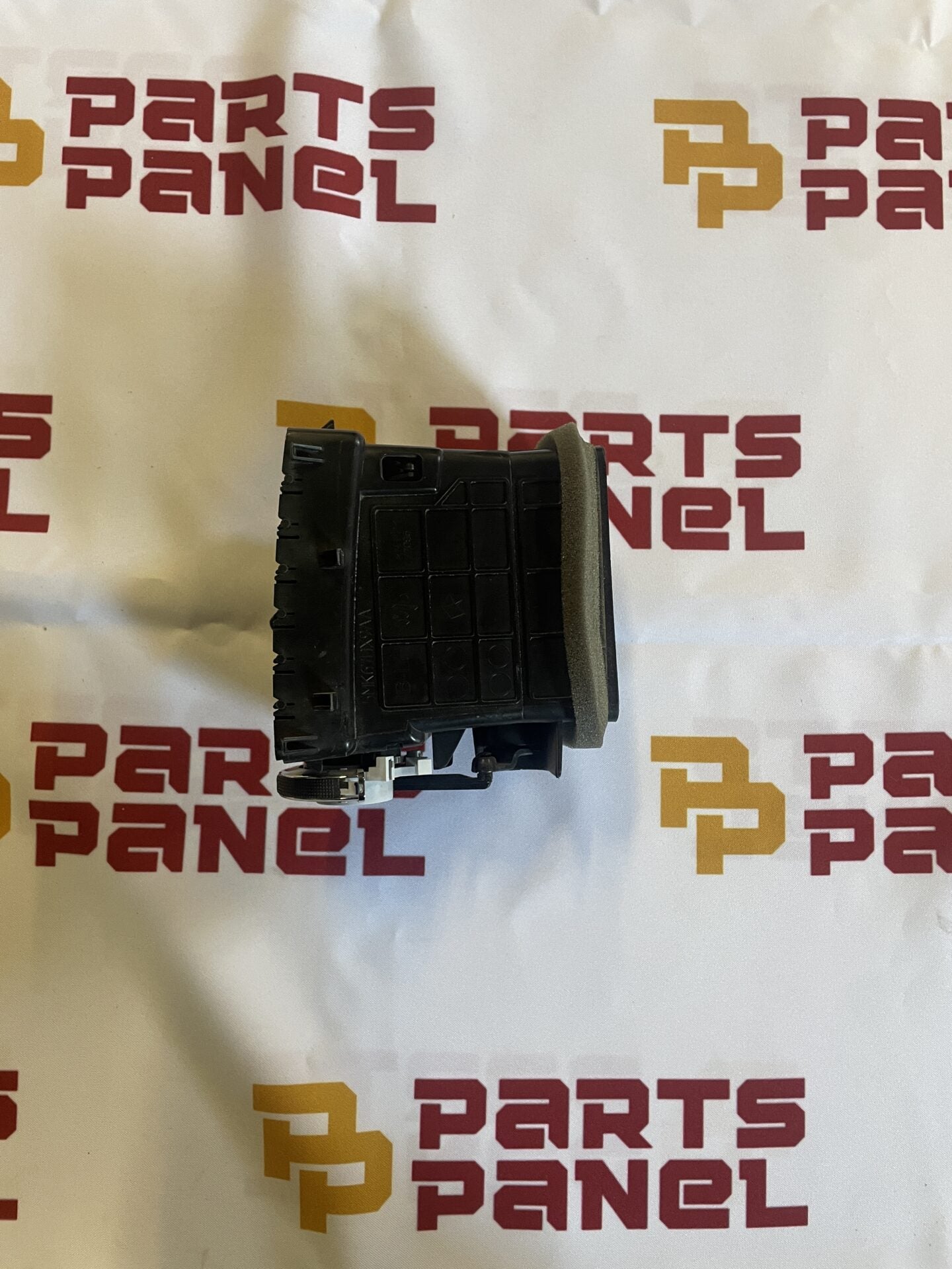 2013 - 2021 RAM 1500 / 1500 CLASSIC DASHBOARD AIR OUTLET VENT LEFT SIDE 5MK67DK9AA