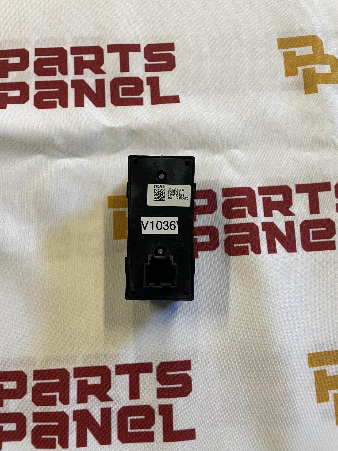 2014 - 2020 GMC SIERRA / YUKON / CHEVY SILVERADO / TAHOE / SUBURBAN DOOR MIRROR SWITCH 23154705