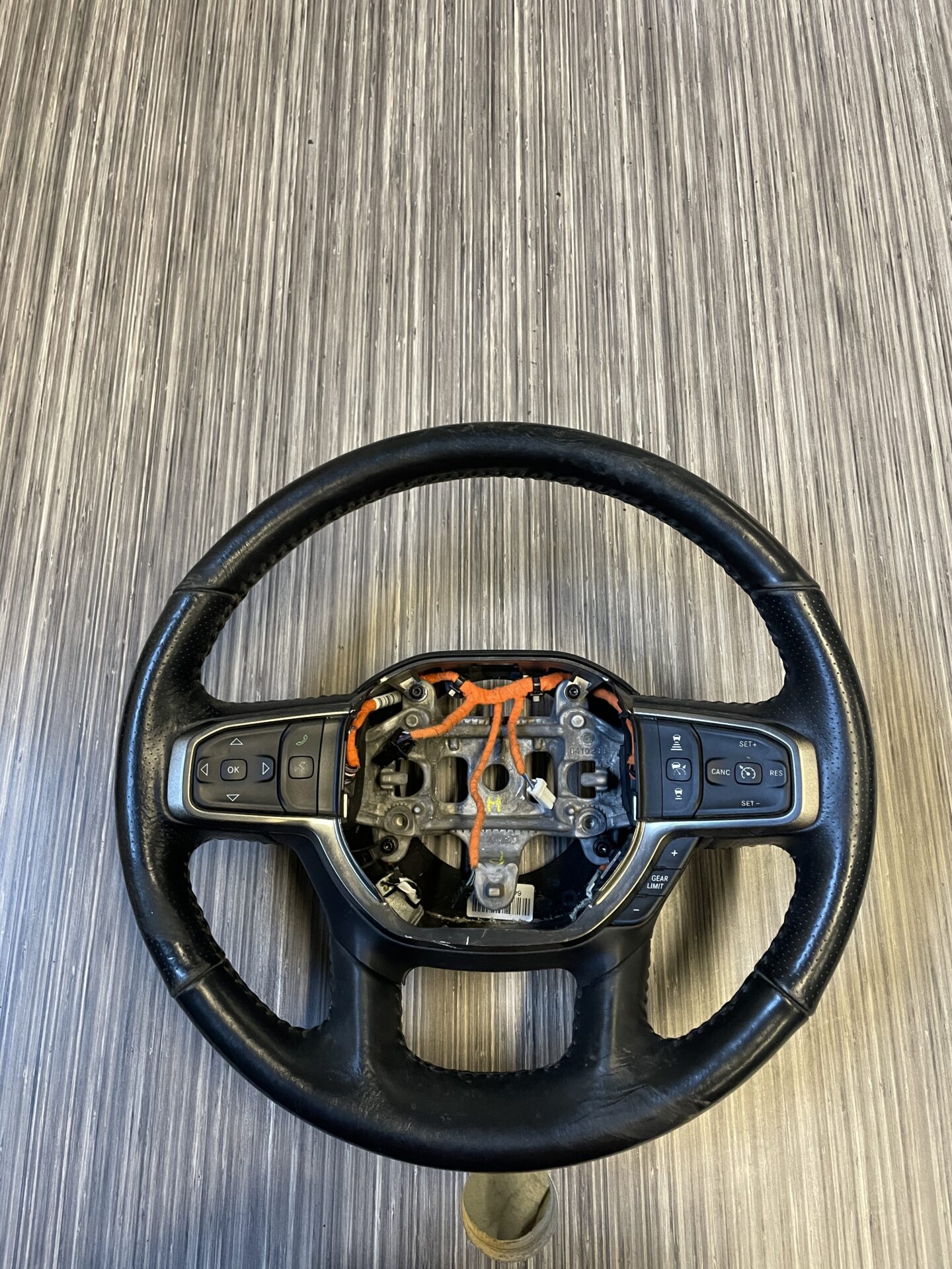 2019 - 2024 RAM 1500 2500 3500 NEW STYLE STEERING WHEEL 2876109