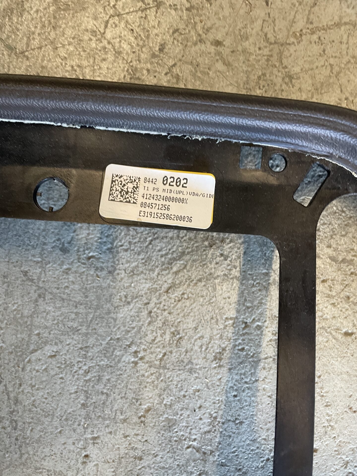 2019 - 2023 GMC SIERRA 1500 2500HD 3500HD / CHEVY SILVERADO 1500 2500HD 3500HD TRIM PAD 84420202