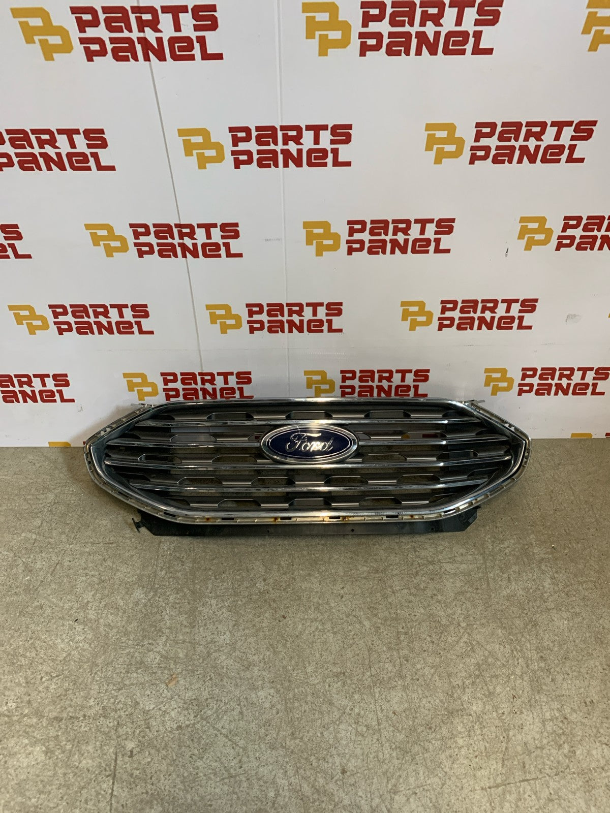 2019 - 2024 FORD EDGE FRONT BUMPER GRILLE KT4B 8200 AHW