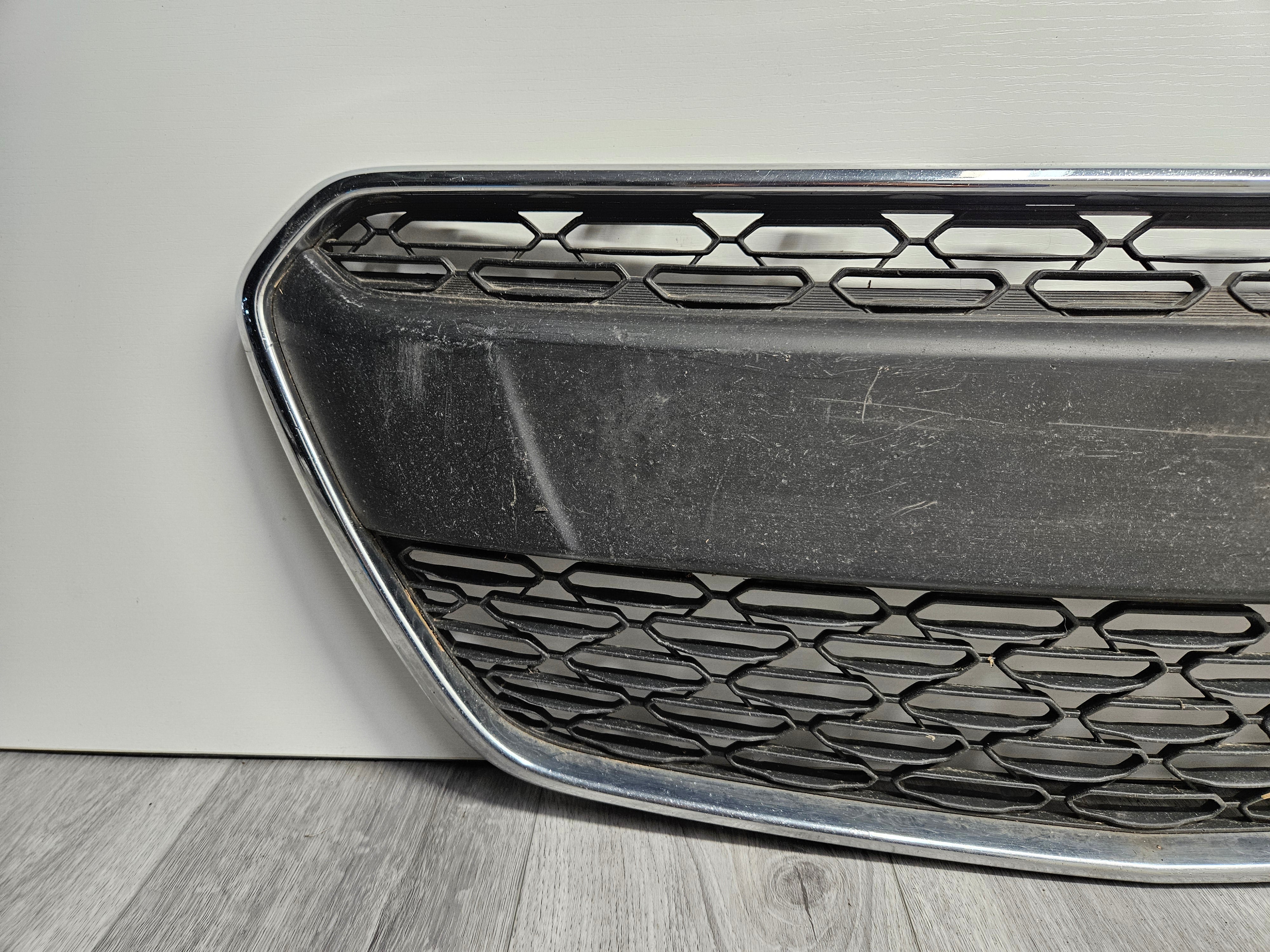 2016 - 2018 CHEVROLET SPARK FRONT LOWER GRILLE 42352971