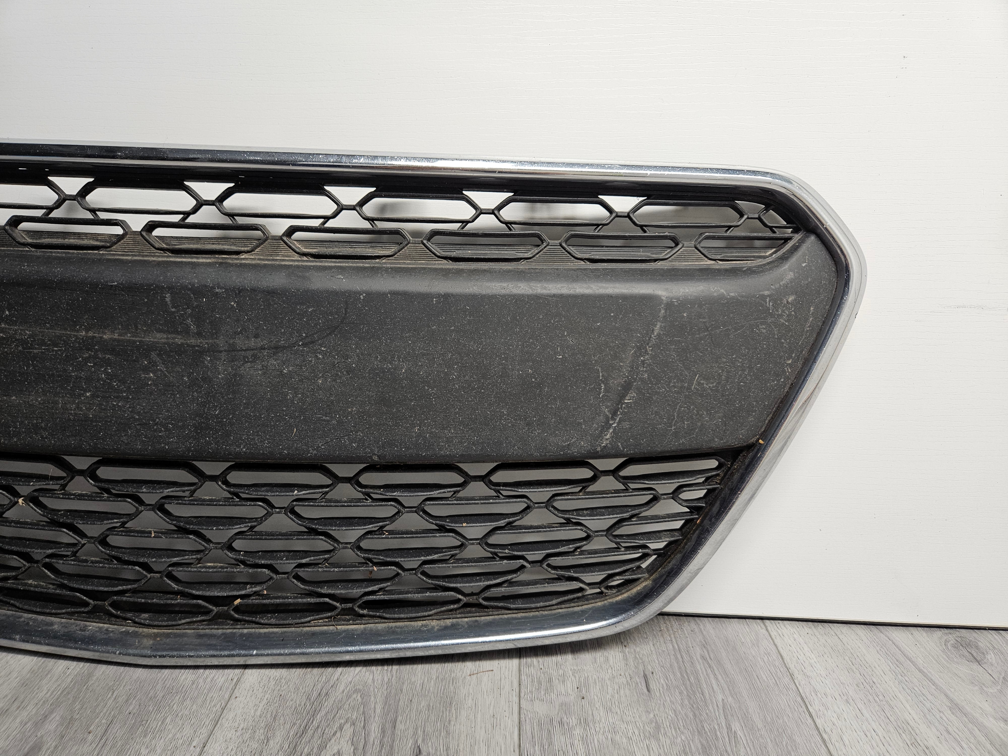 2016 - 2018 CHEVROLET SPARK FRONT LOWER GRILLE 42352971