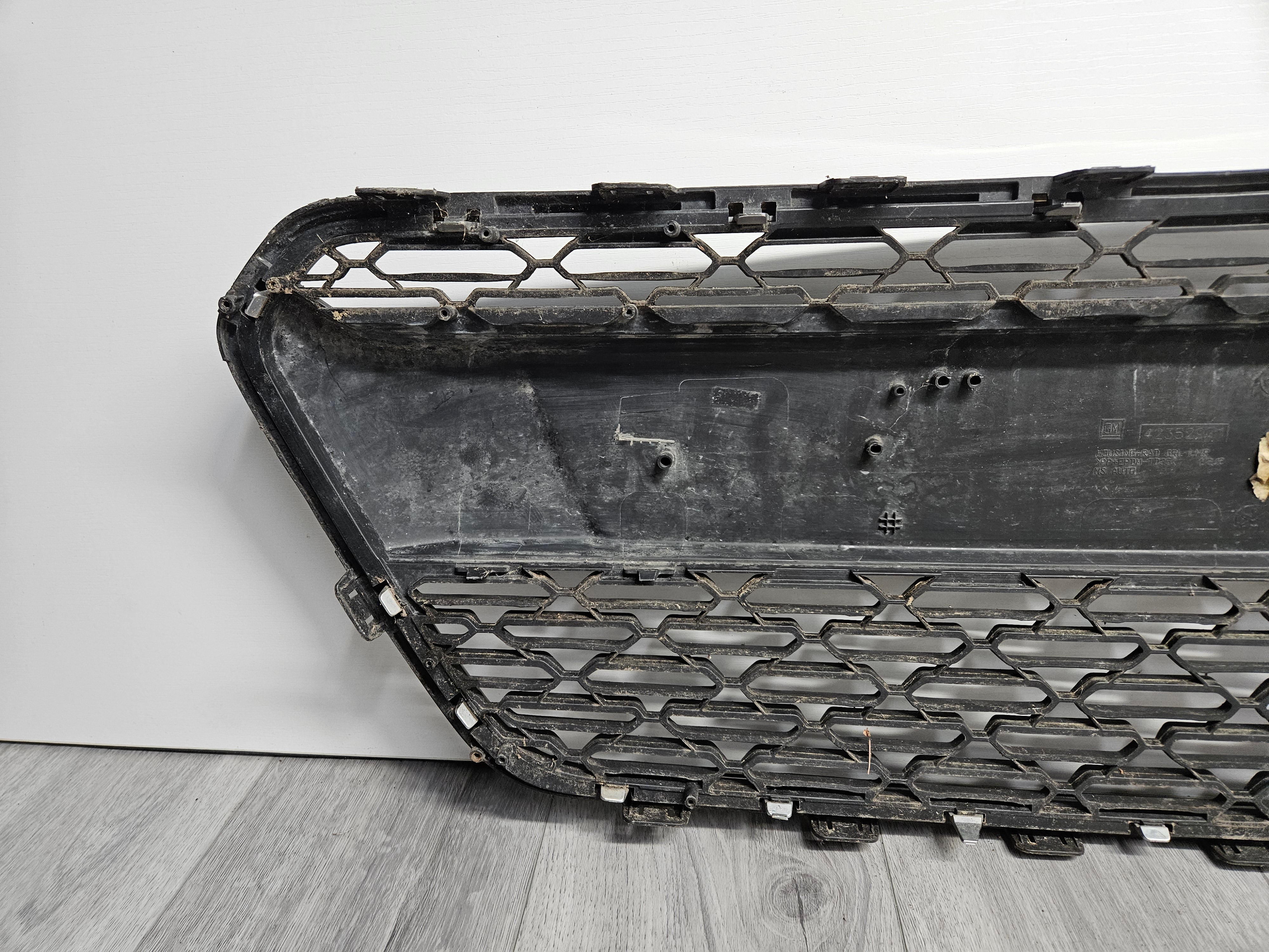 2016 - 2018 CHEVROLET SPARK FRONT LOWER GRILLE 42352971