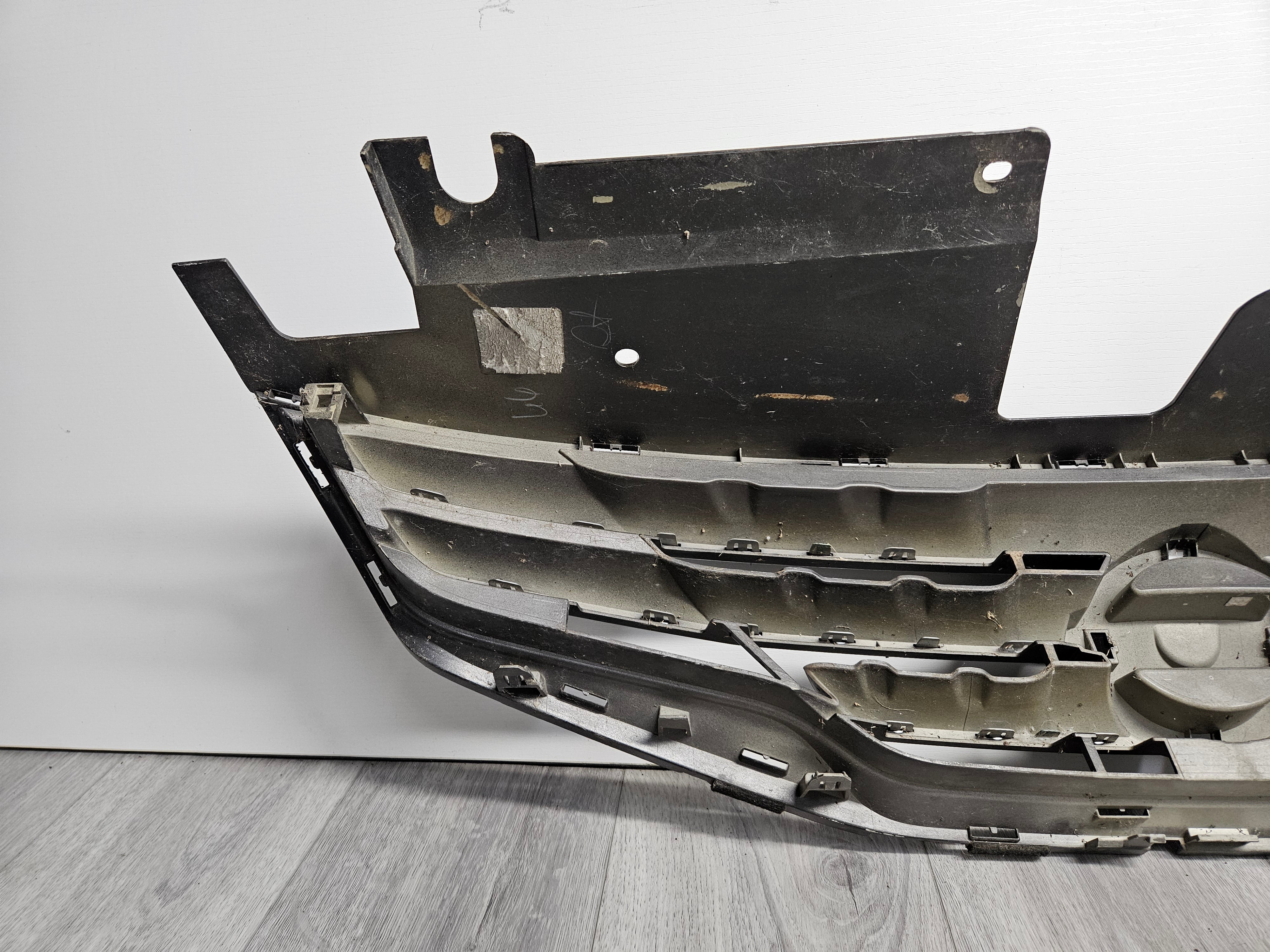 2010 - 2012 NISSAN ALTIMA FRONT GRILLE 62070-ZX00A
