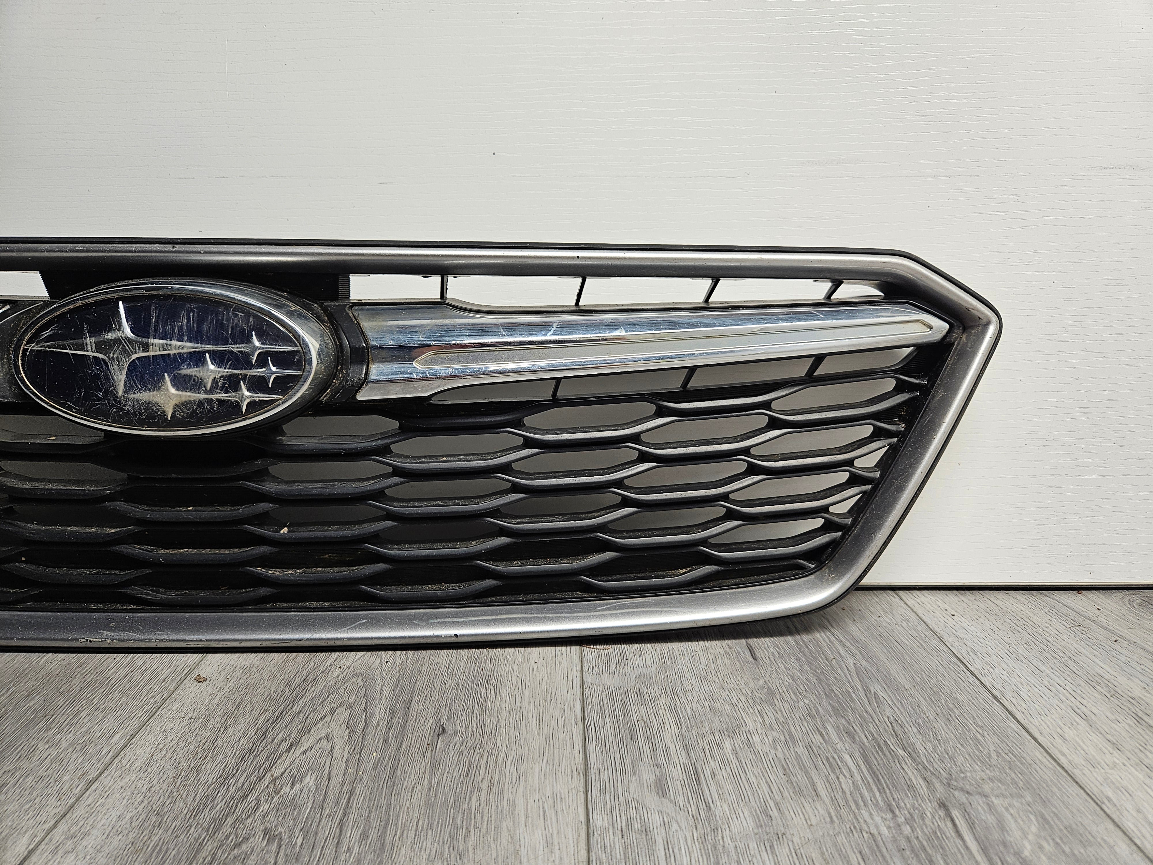 2017 - 2019 SUBARU IMPREZA FRONT BUMPER GRILLE 91122FL00A