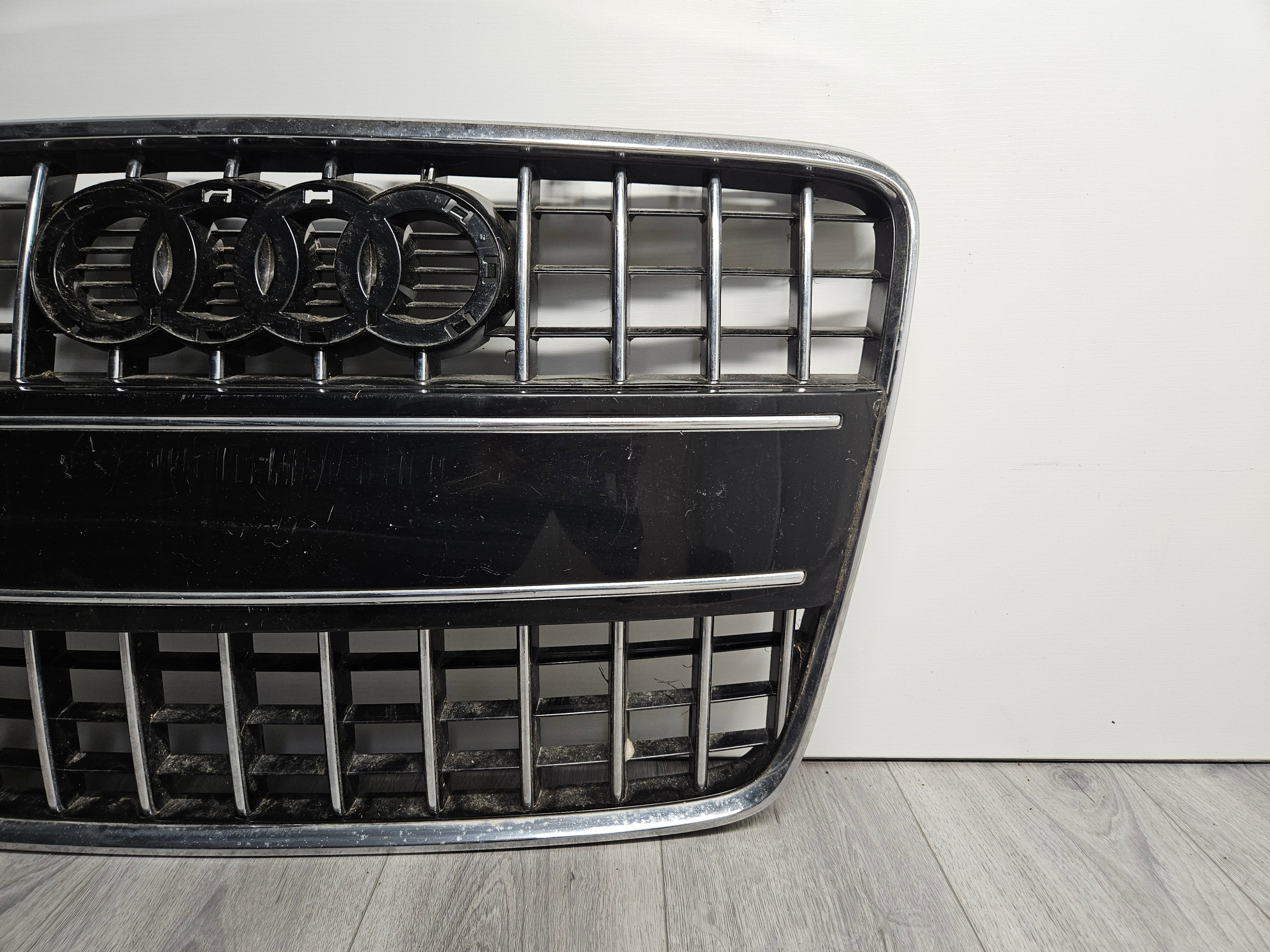 2010 - 2015 AUDI Q7 FRONT BUMPER GRILLE 4LO 853 651 H