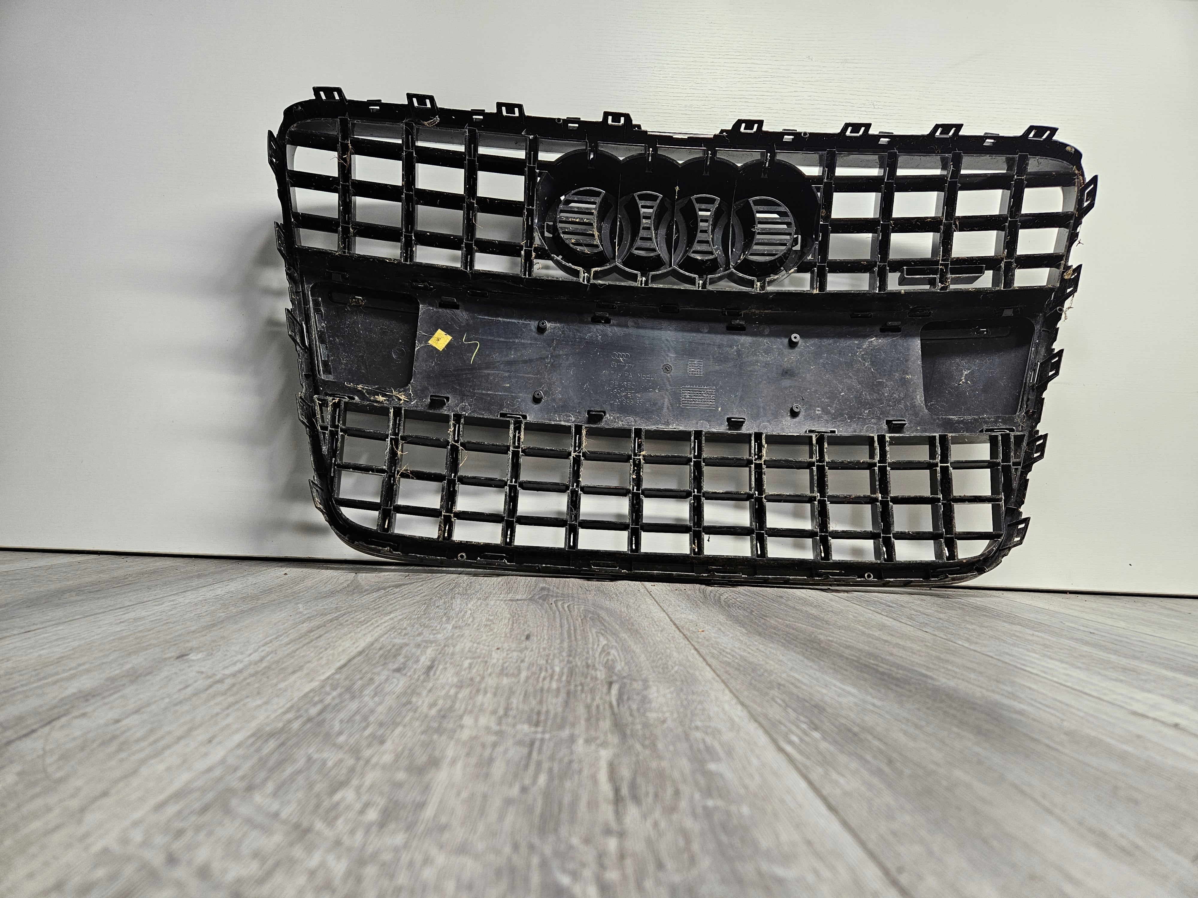 2010 - 2015 AUDI Q7 FRONT BUMPER GRILLE 4LO 853 651 H