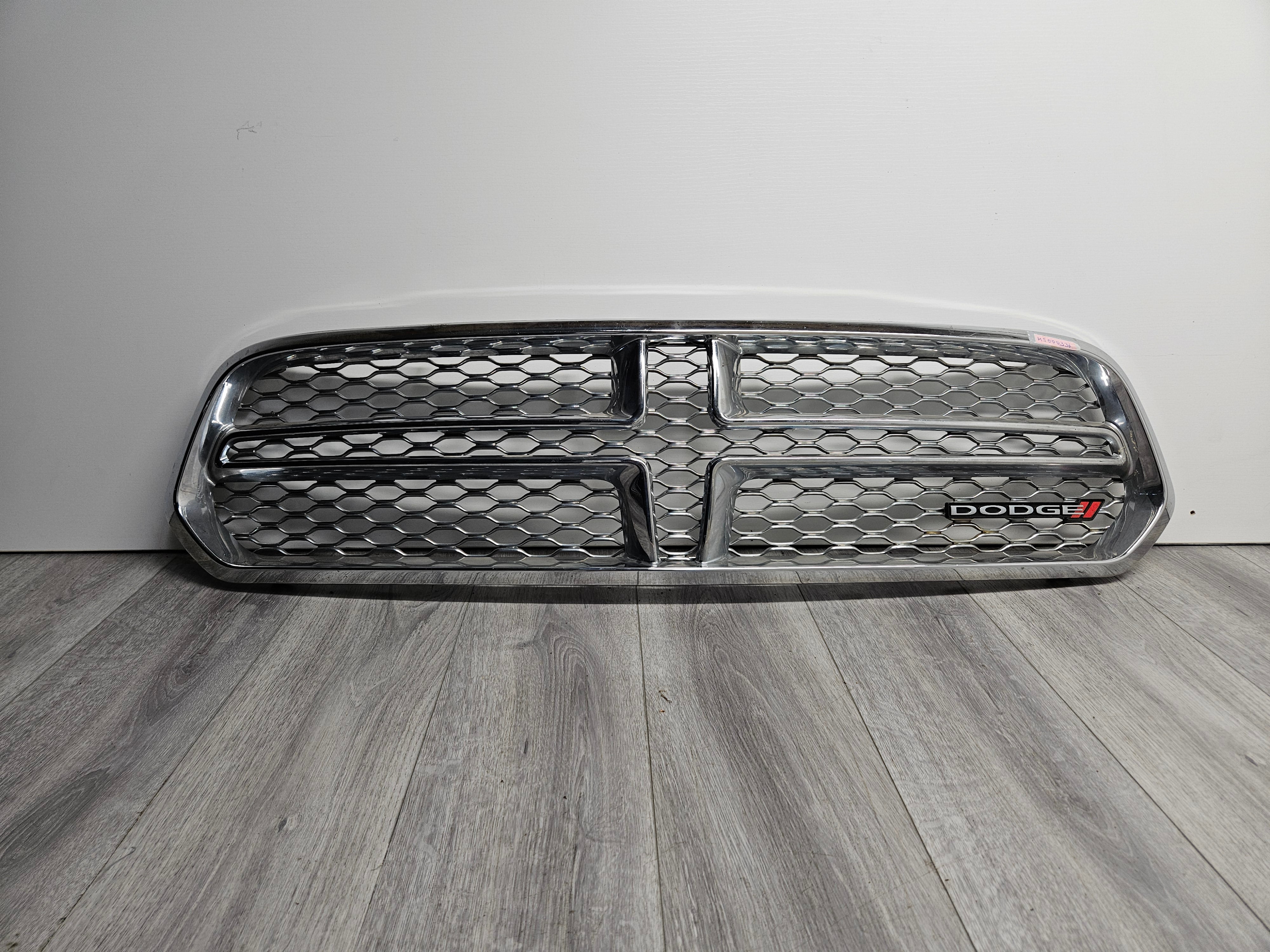 2014 - 2020 DODGE DURANGO FRONT UPPER GRILLE 05113716AB