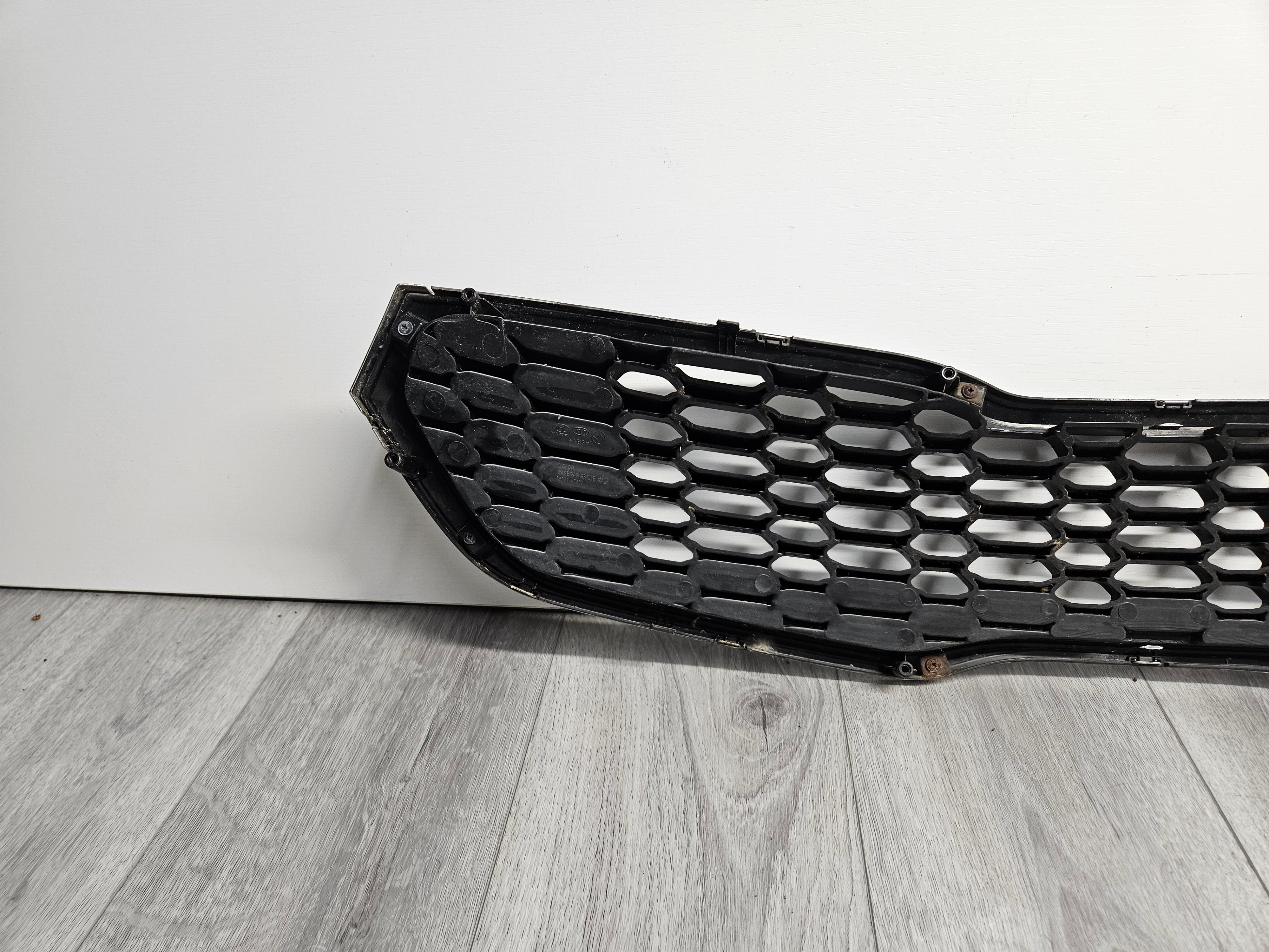 2014 - 2016 KIA FORTE SEDAN / FORTE 5 HATCHBACK FRONT UPPER GRILLE 86350-A7500