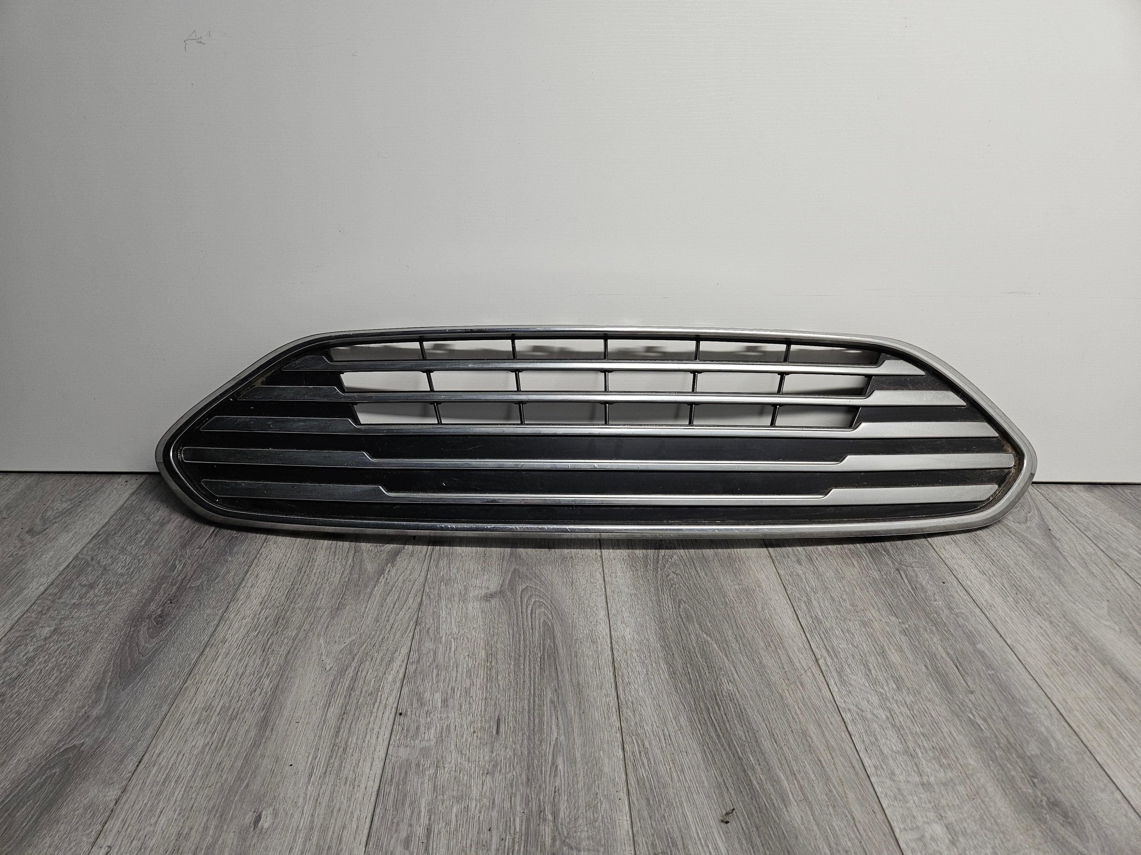 2017 - 2018 FORD C-MAX FRONT CENTER GRILLE HM51-17B968-AAW