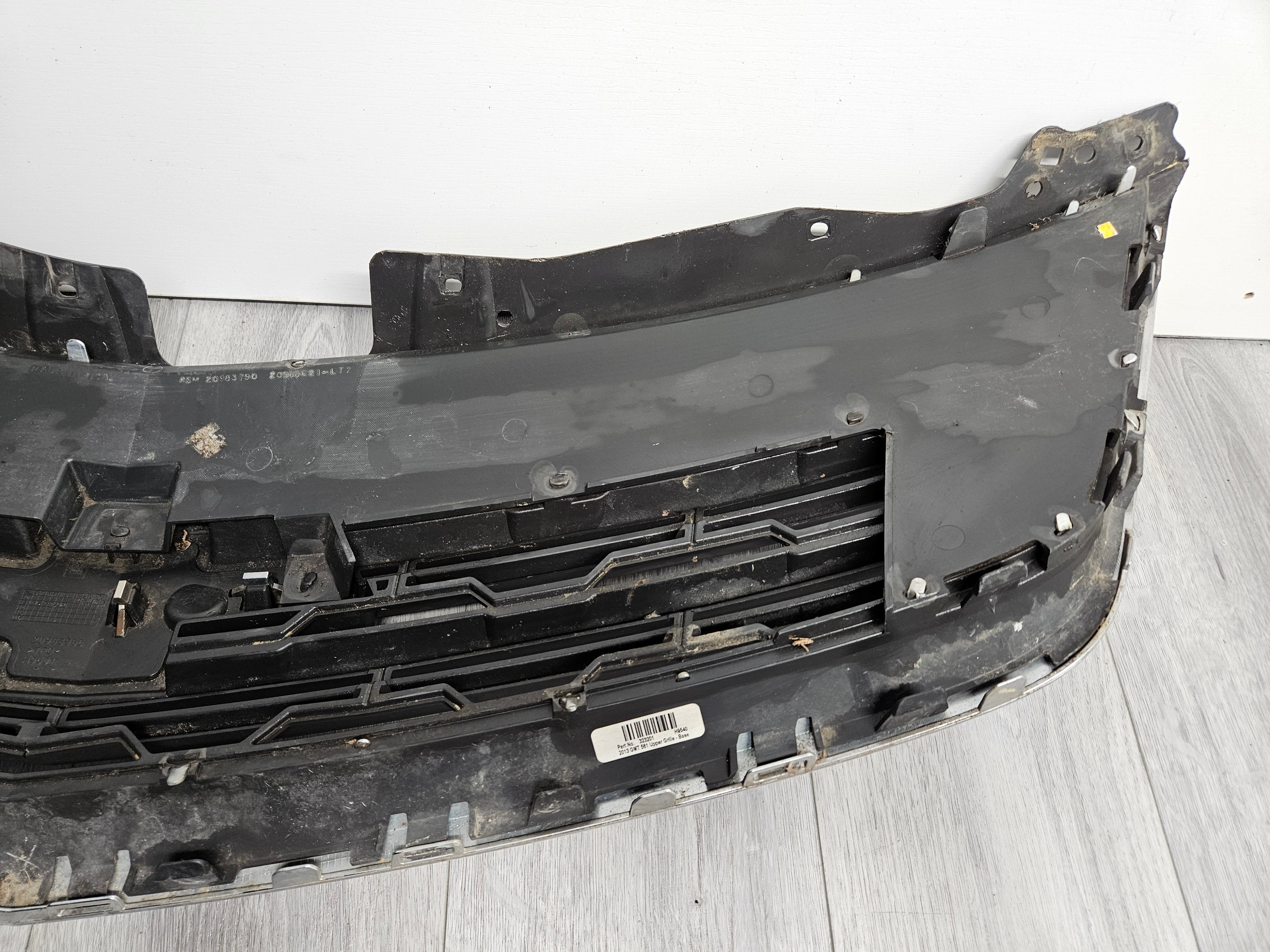 2013 - 2017 CHEVROLET TRAVERSE FRONT BUMPER GRILLE
