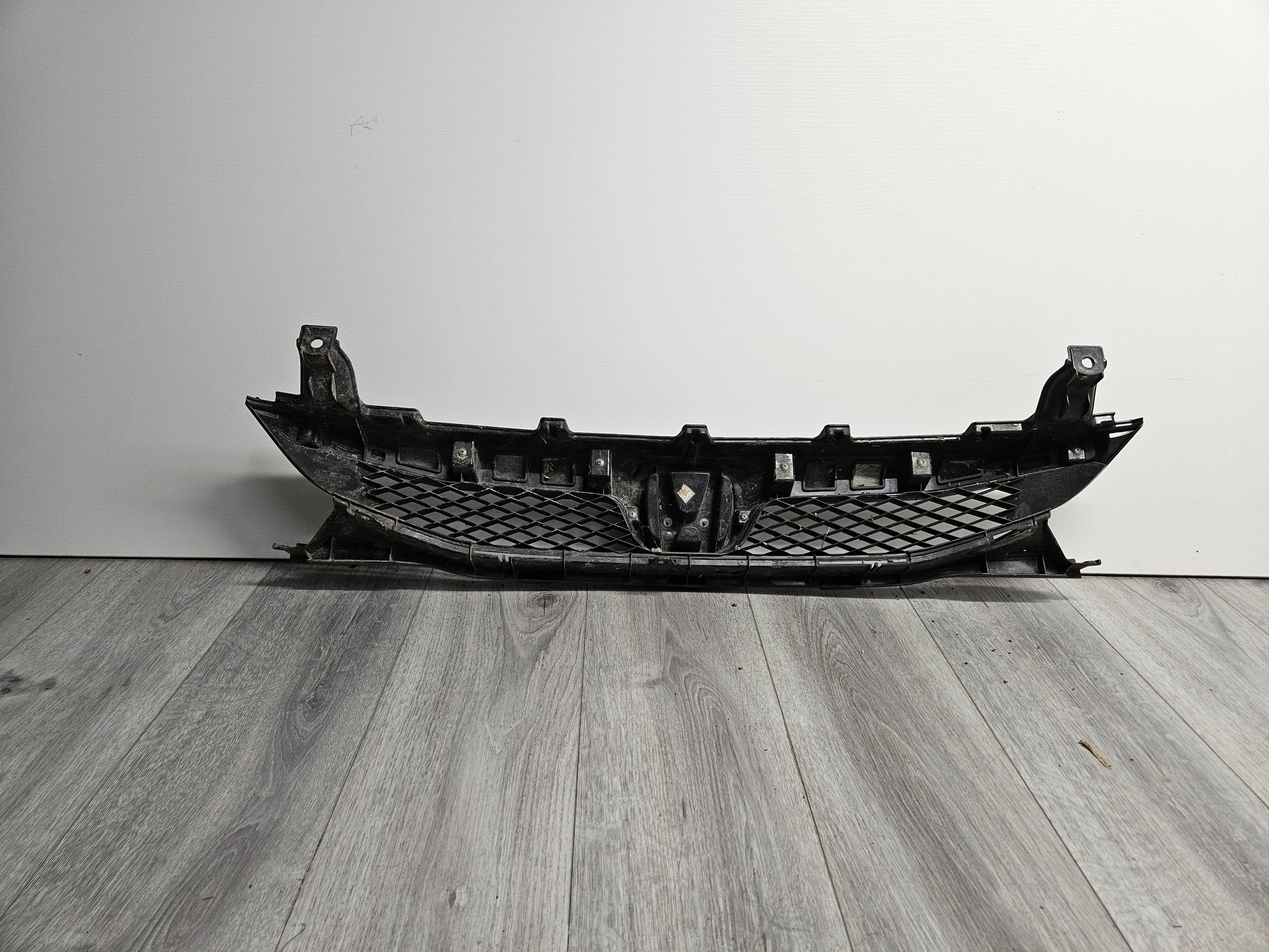 2009 - 2011 HONDA CIVIC FRONT GRILLE 71121-SNA-A500