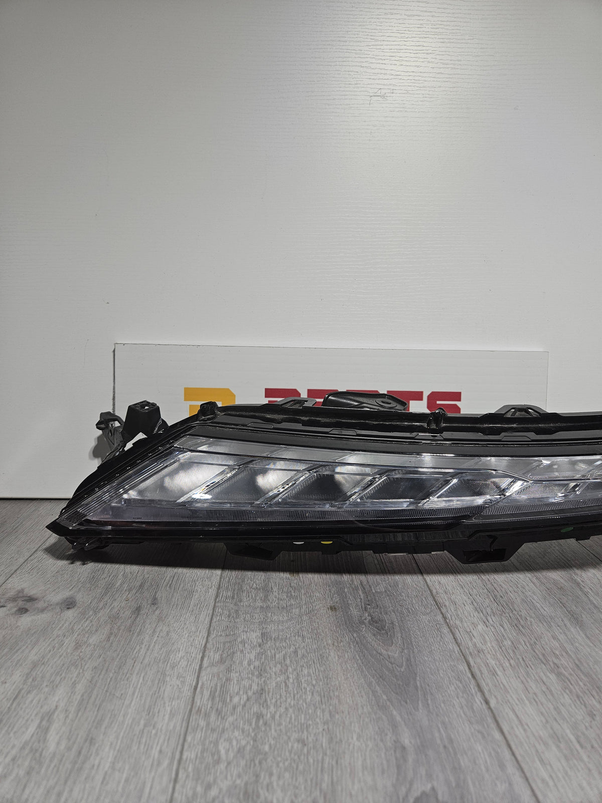 2022-2026 MITSUBISHI ECLIPSE CROSS LED DAYTIME RUNNING DRIVER SIDE FOG LIGHT ASSEMBLY OEM USED