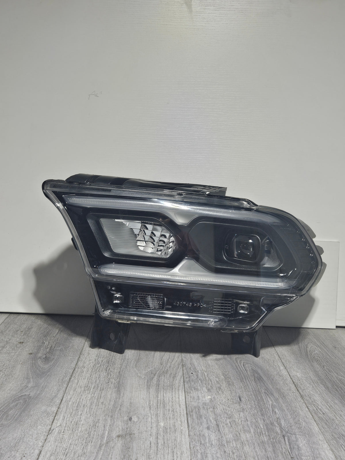 2021-2025 DODGE DURANGO LED HEADLIGHT PASSENGER SIDE OEM USED