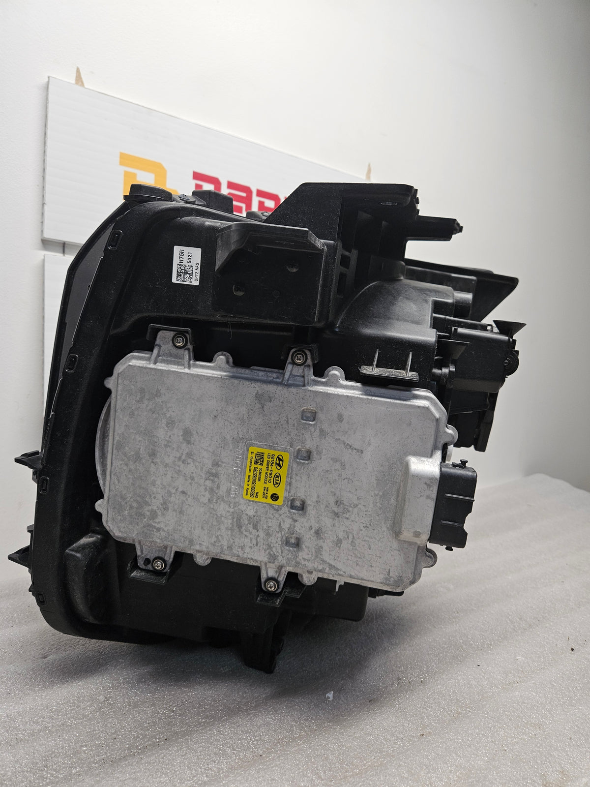 2026-2027 HYUNDAI PALISADE PASSENGER SIDE LED HEADLIGHT OEM USED