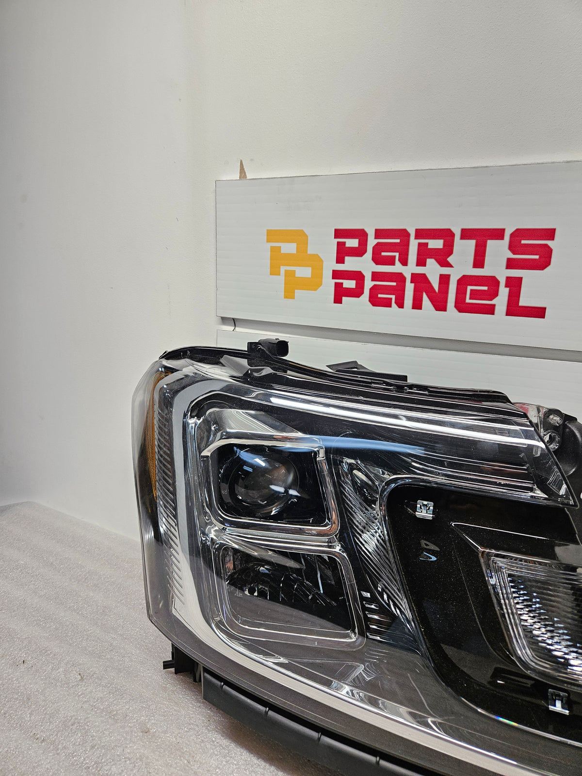 2018-2021 FORD EXPEDITION DRIVER SIDE HALOGEN HEADLIGHT OEM USED JL1Z-13008-J