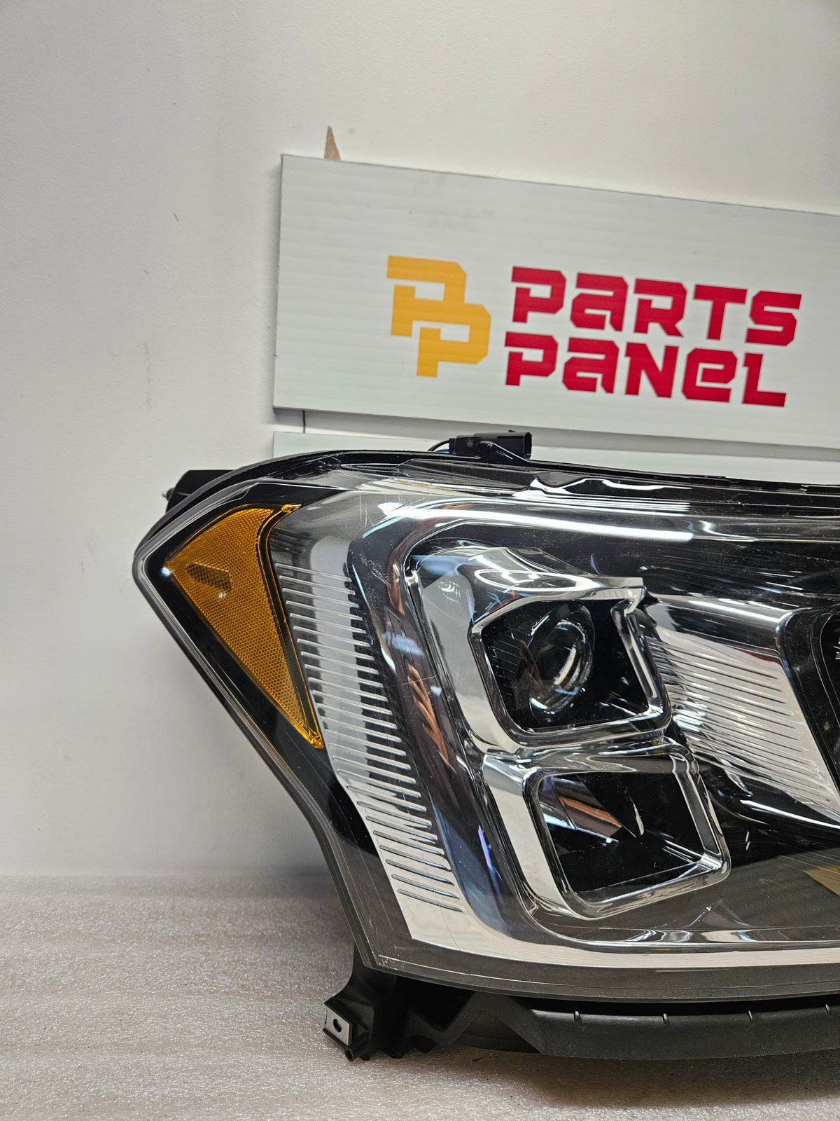 2018-2021 FORD EXPEDITION DRIVER SIDE HALOGEN HEADLIGHT OEM USED JL1Z-13008-J