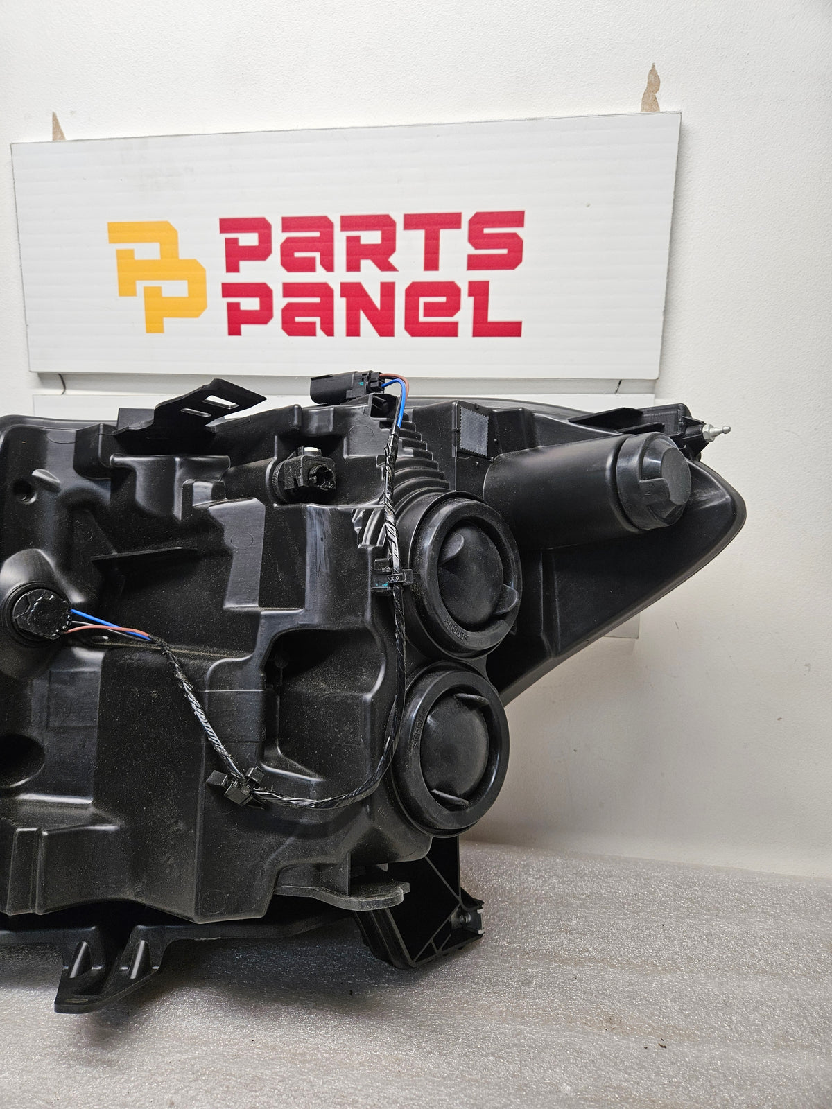 2018-2021 FORD EXPEDITION DRIVER SIDE HALOGEN HEADLIGHT OEM USED JL1Z-13008-J