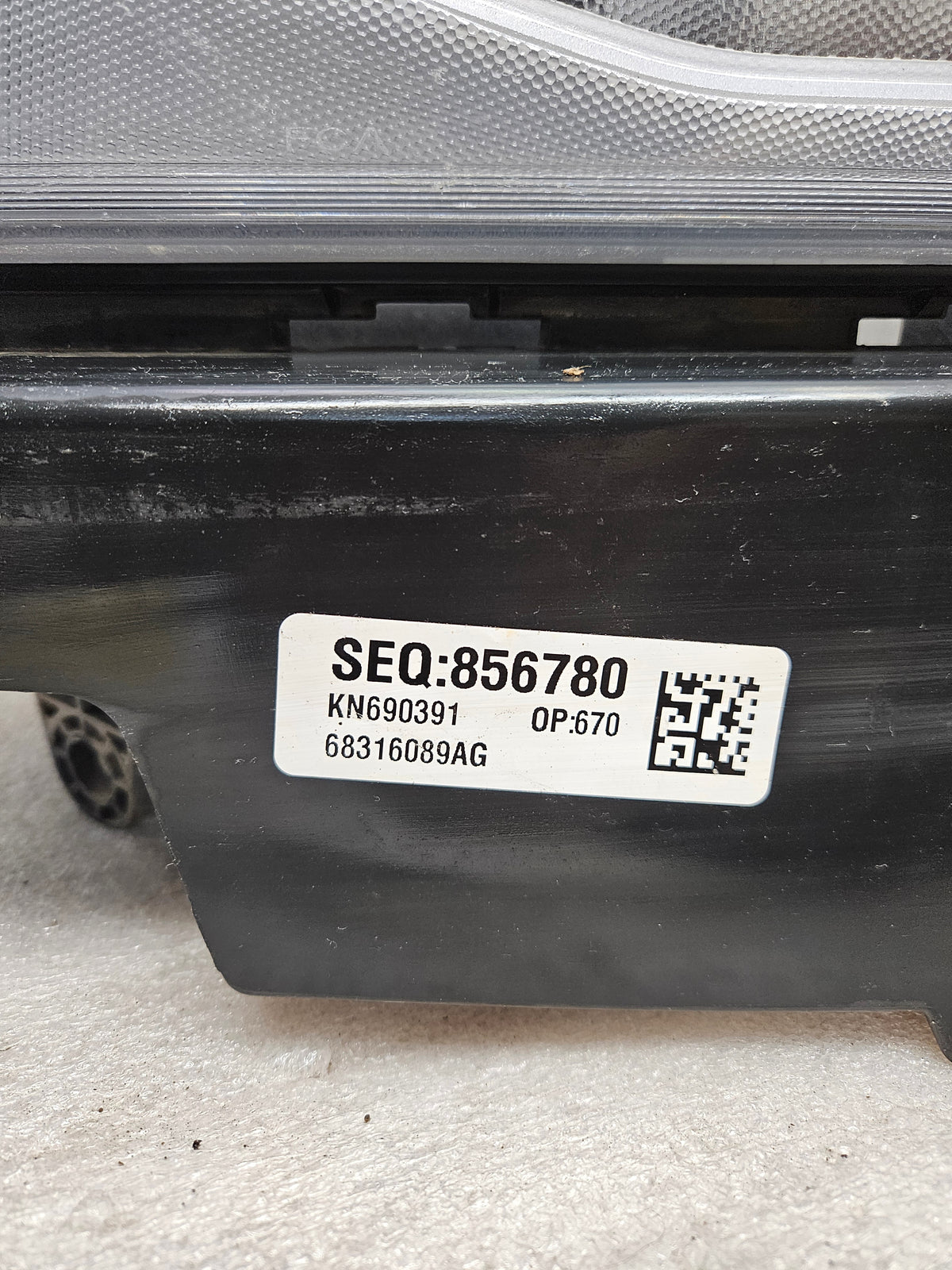 2019-2024 RAM 1500 DRIVER SIDE LED HEADLIGHT OEM USED  68316089AG