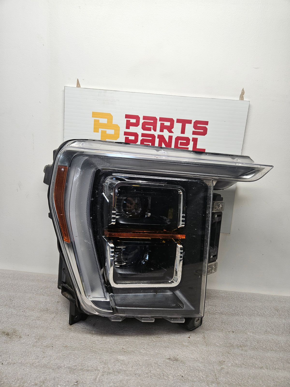 2021-2023 FORD F-150 PASSENGER SIDE LED ADAPTIVE HEADLIGHT OEM USED ML34-13E016-DA