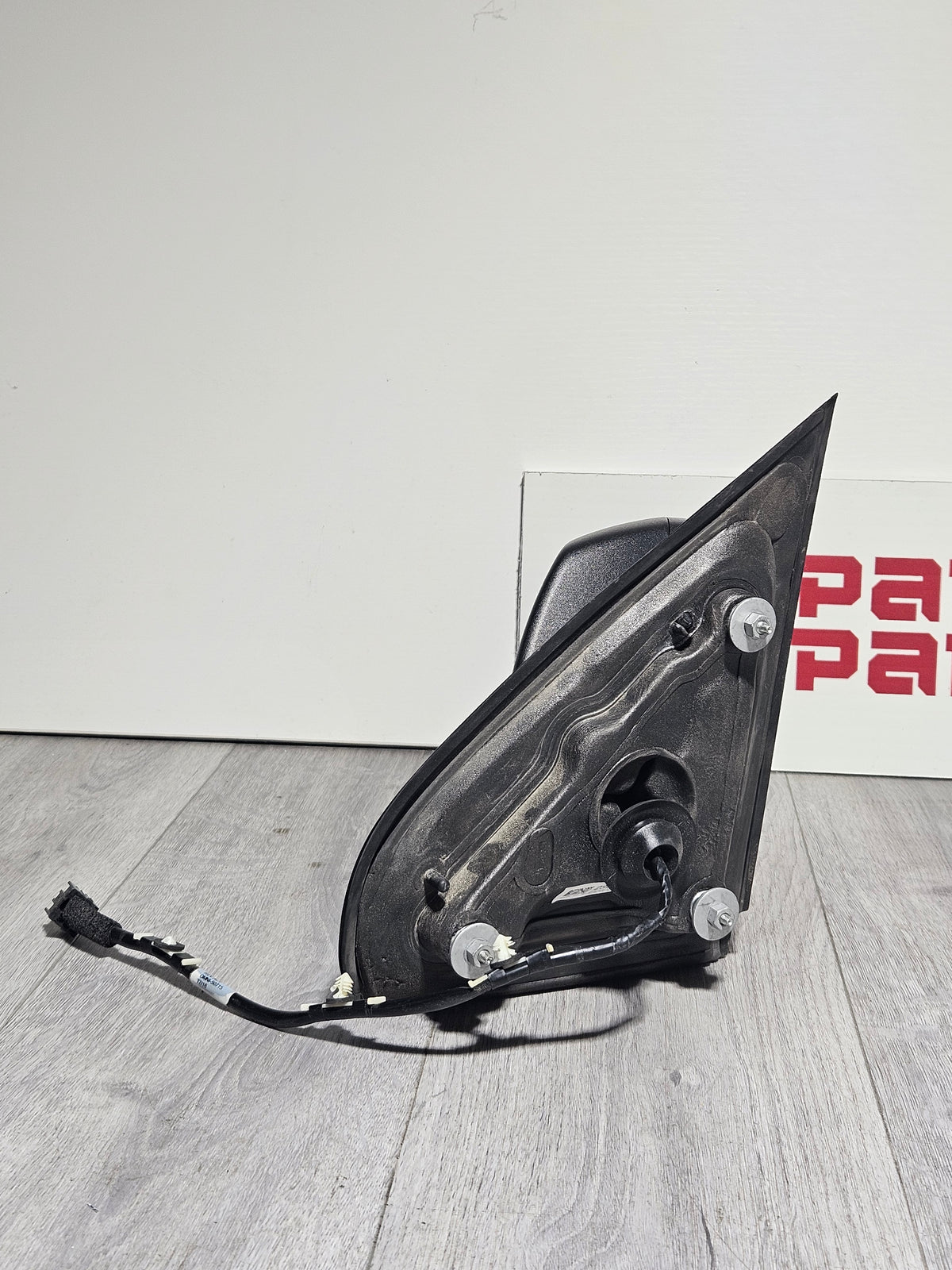2014-2018 CHEVY SILVERADO/GMC SIERRA 1500, 2500, 3500 PASSENGER SIDE DOOR MIRROR OEM USED  23499413