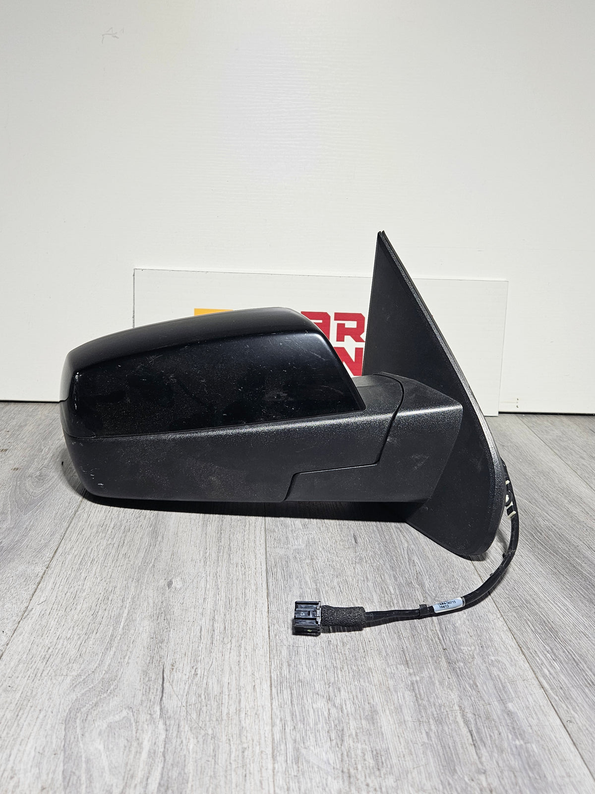 2014-2019 GMC SIERRA/ SILVERADO 1500-3500 RIGHT PASSENGER DOOR SIDEVIEW DOOR MIRROR OEM USED 23180079