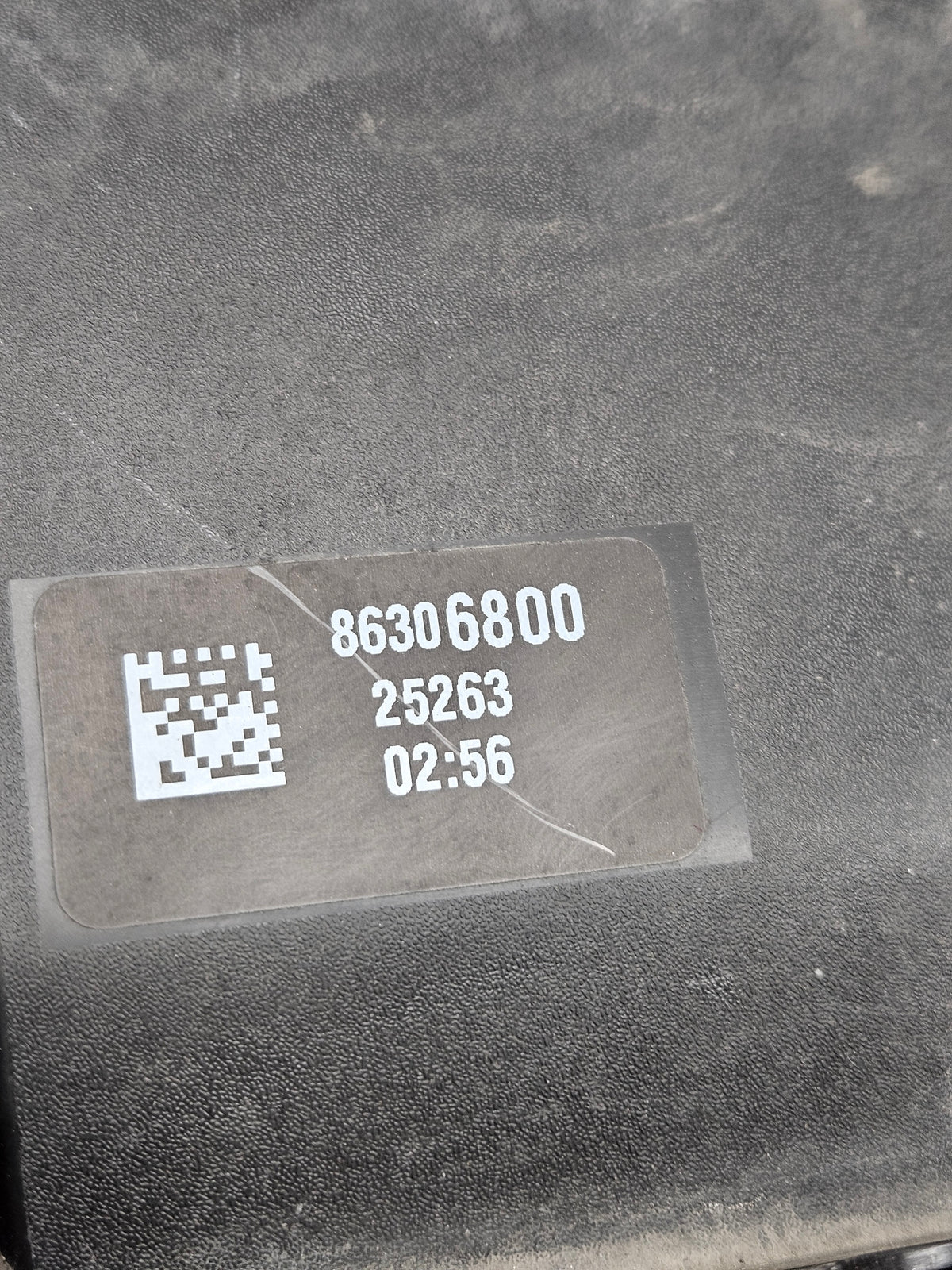 2025 2027 CADILLAC ESCALADE DRIVER SIDE LED HEADLIGHT OEM USED 86306800