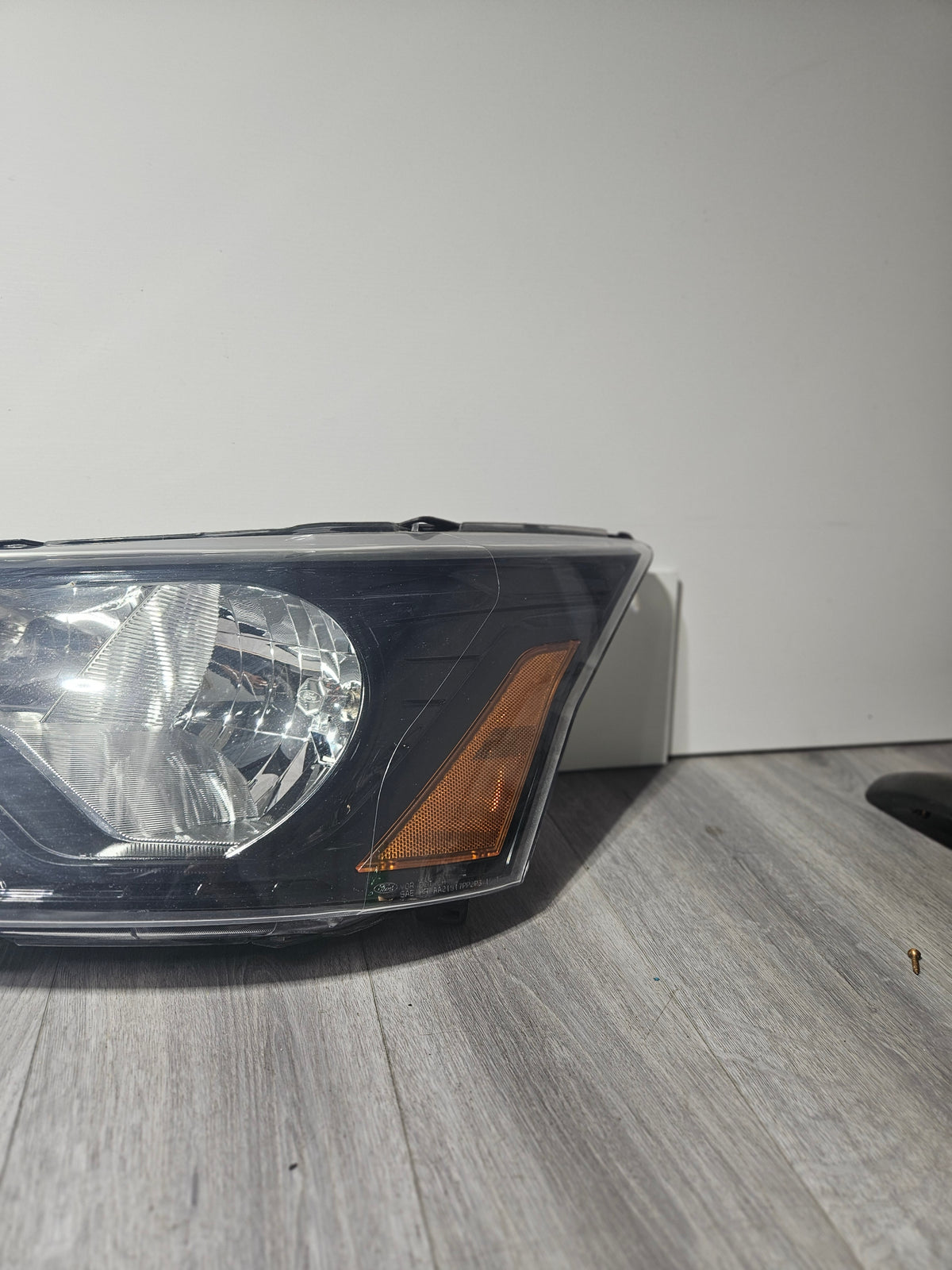 2015-2023 FORD TRANSIT 150, 250, AND 350 HALOGEN HEADLIGHT DRIVER SIDE OEM USED CK41-13W030-AM
