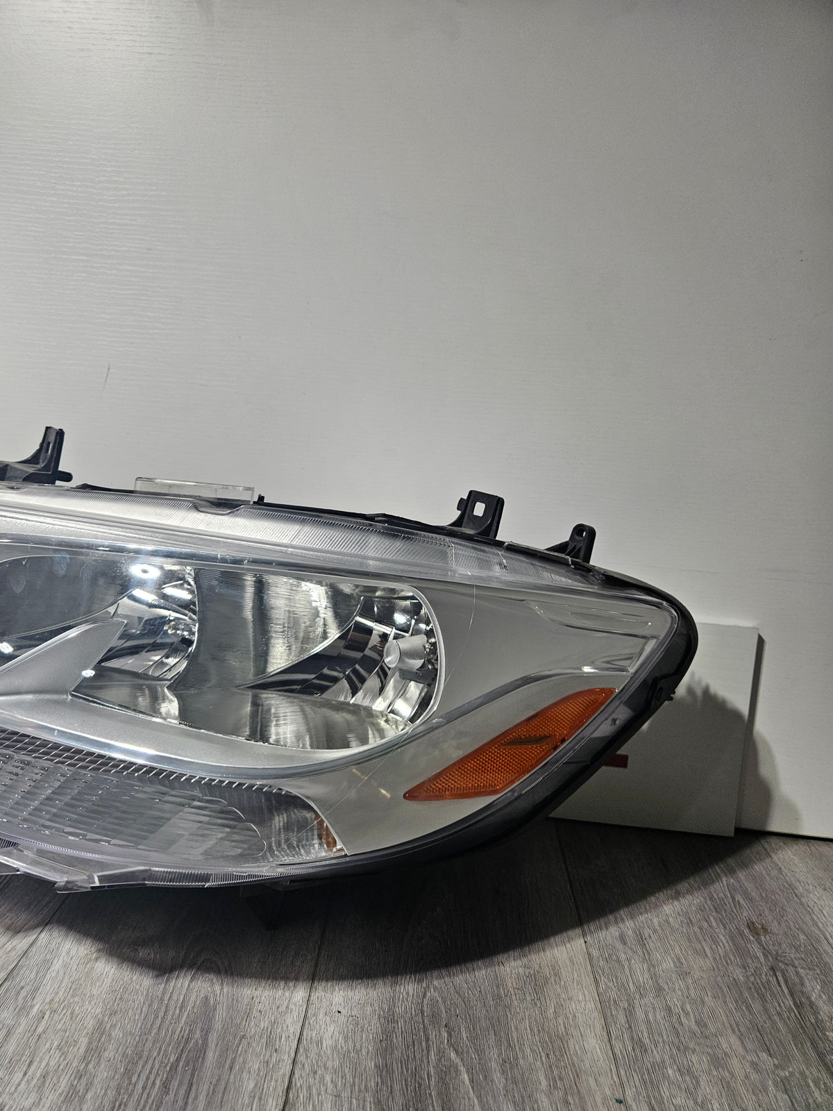 2019-2025 MERCEDES BENZ SPRINTER 1500-3500 HALOGEN DRIVER SIDE HEADLIGHT  340-1172L-A8