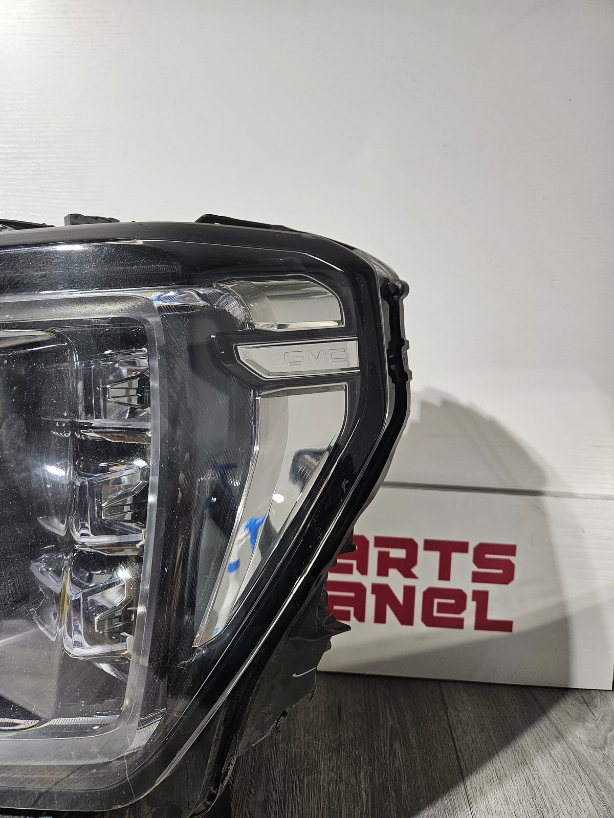 2021 2024 GMC YUKON/YUKON XL DRIVER SIDE LED HEADLIGHT OEM USED 86546577