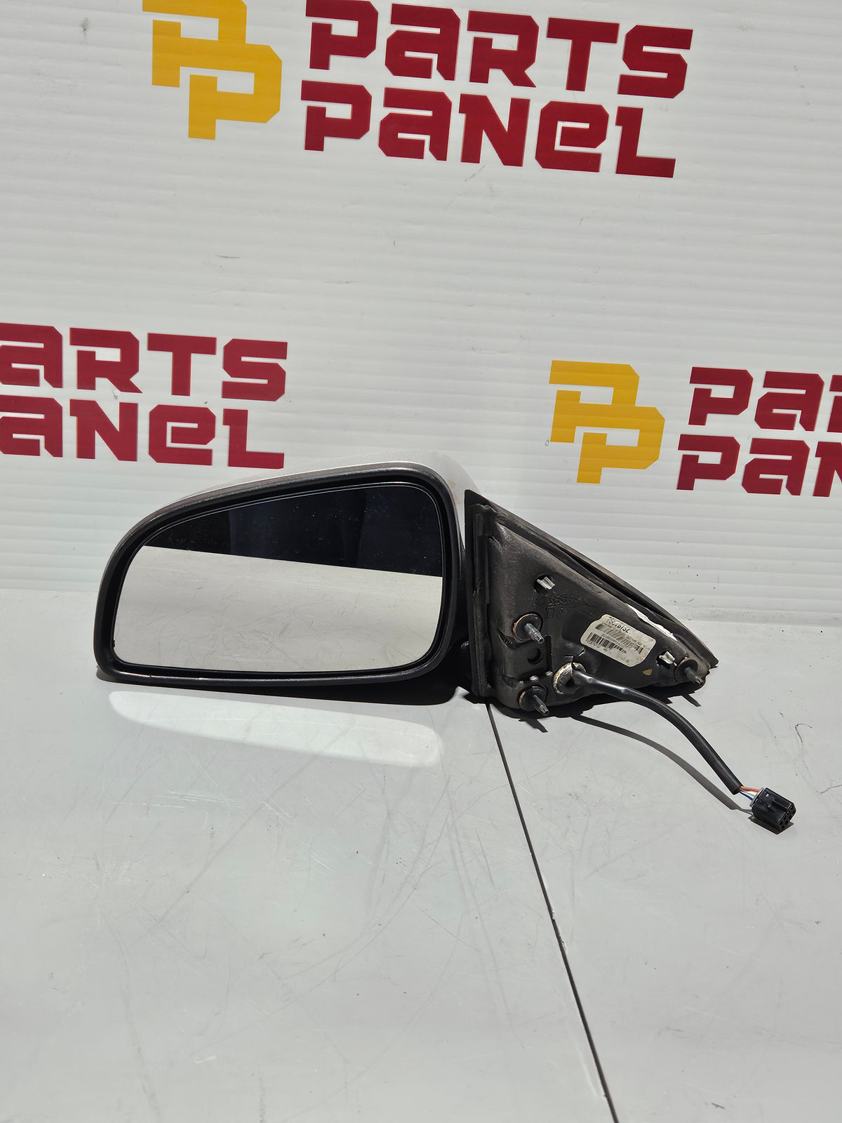 2008 2012 CHEVY MALIBU DRIVER SIDE POWER BASIC MIRROR OEM USED 25878732