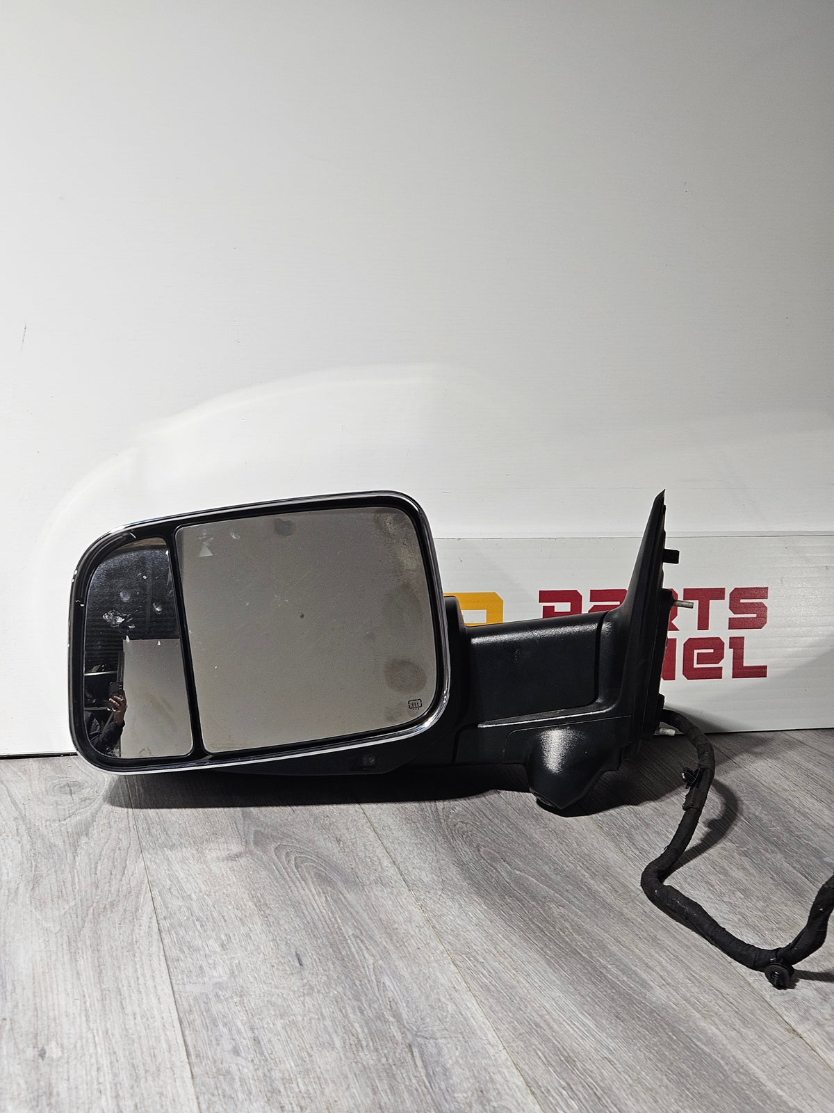 2019-2022 RAM 2500 AND 3500 HEAVY DUTY TRUCK DRIVER SIDE MIRROR OEM USEDKJ