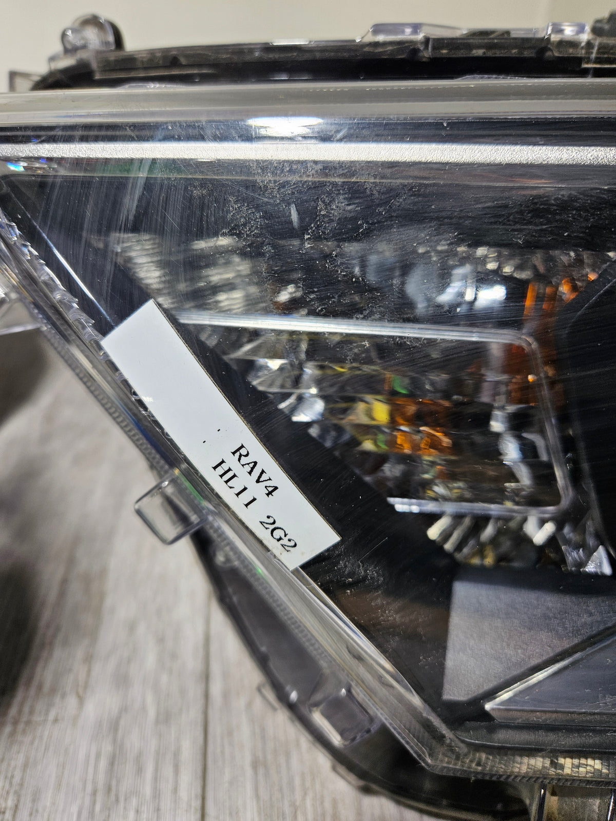 2019-2021 TOYOTA RAV4 DRIVER SIDE HEADLIGHT OEM USED