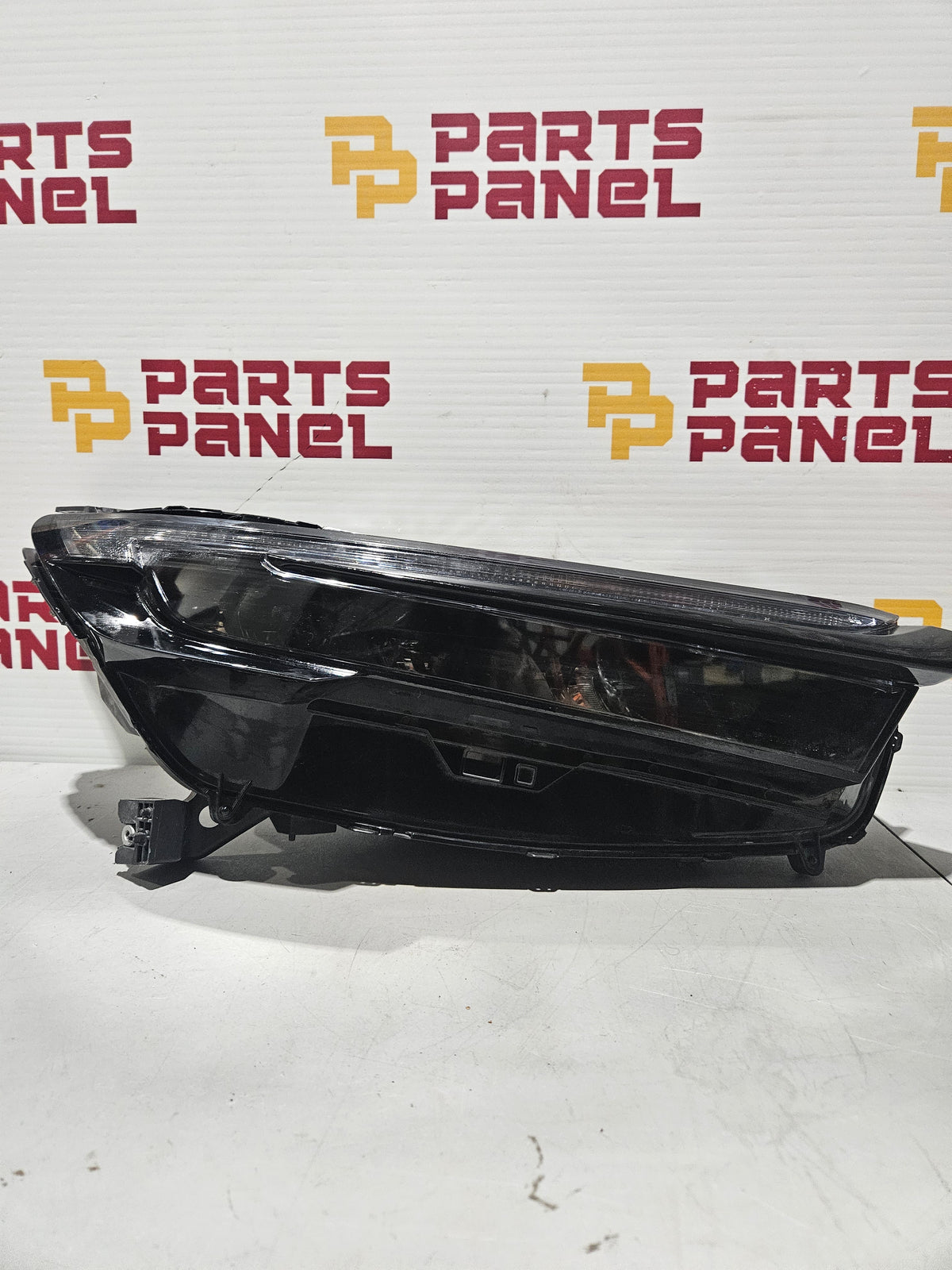 2023-2026 HONDA CR-V LED DRIVER SIDE HEADLIGHT OEM USED
