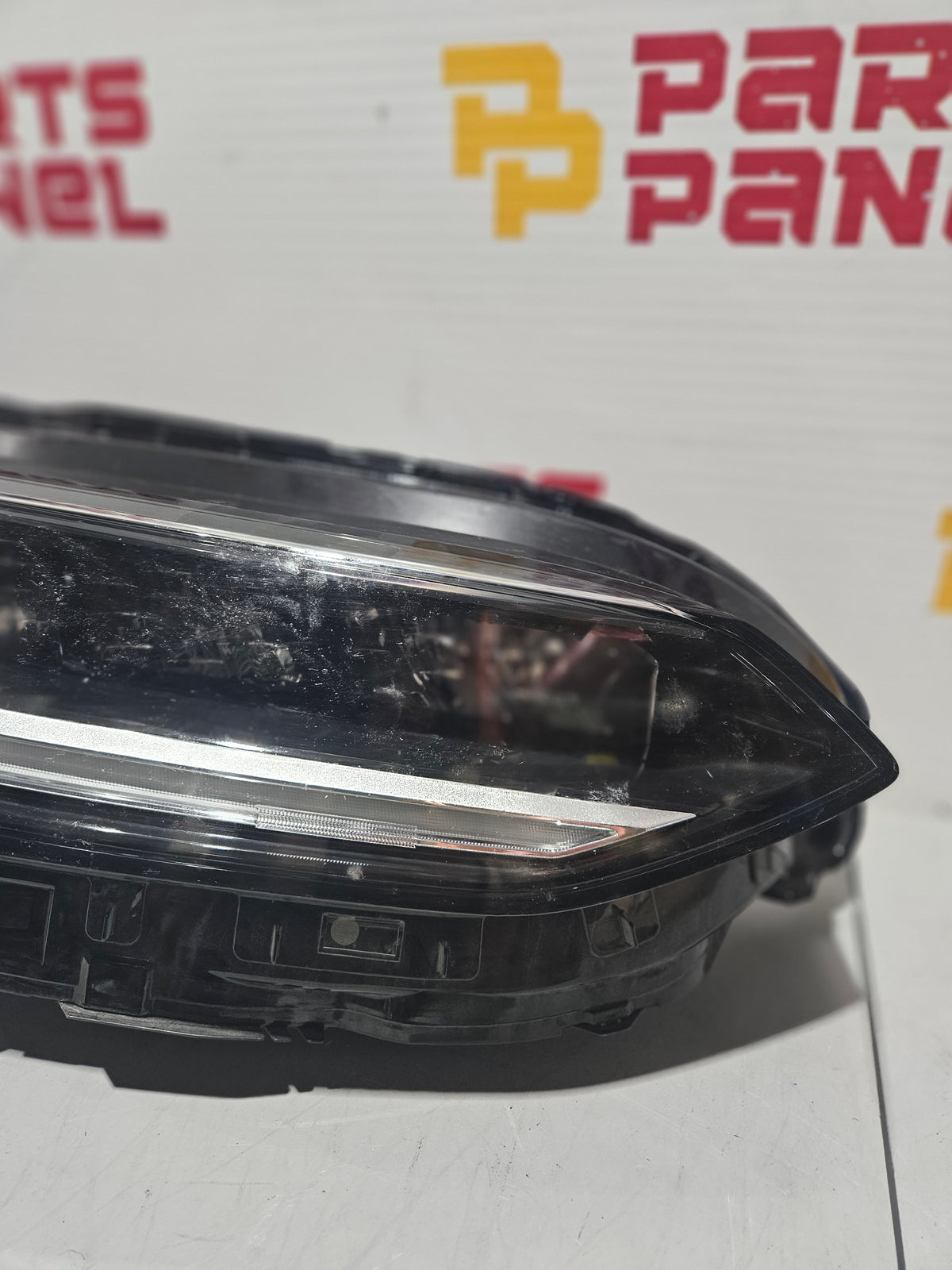 2023-2025 HONDA HR-V PASSENGER SIDE LED HEADLIGHT OEM USED 33100-3W0-A02