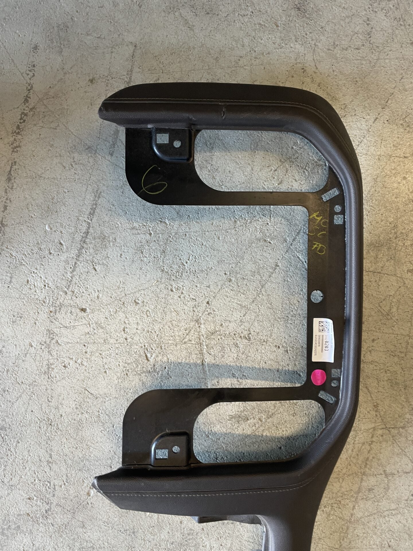 2019 - 2023 GMC SIERRA 1500 2500HD 3500HD / CHEVY SILVERADO 1500 2500HD 3500HD GARNITURE 84420203