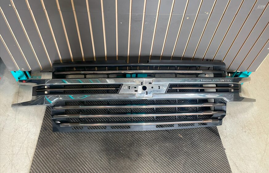 2019 - 2022 CHEVY SILVERADO 1500 HIGH COUNTRY FRONT GRILLE 84493320