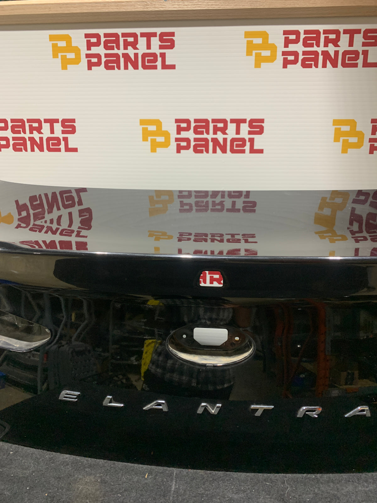 2019-2020 HYUNDAI ELANTRA TRUNK LID/ LIFTGATE OEM USED