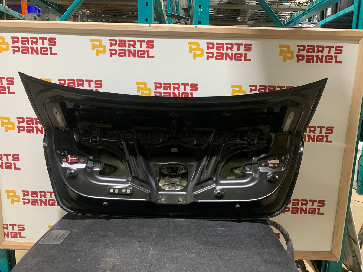 2019-2020 HYUNDAI ELANTRA TRUNK LID/ LIFTGATE OEM USED