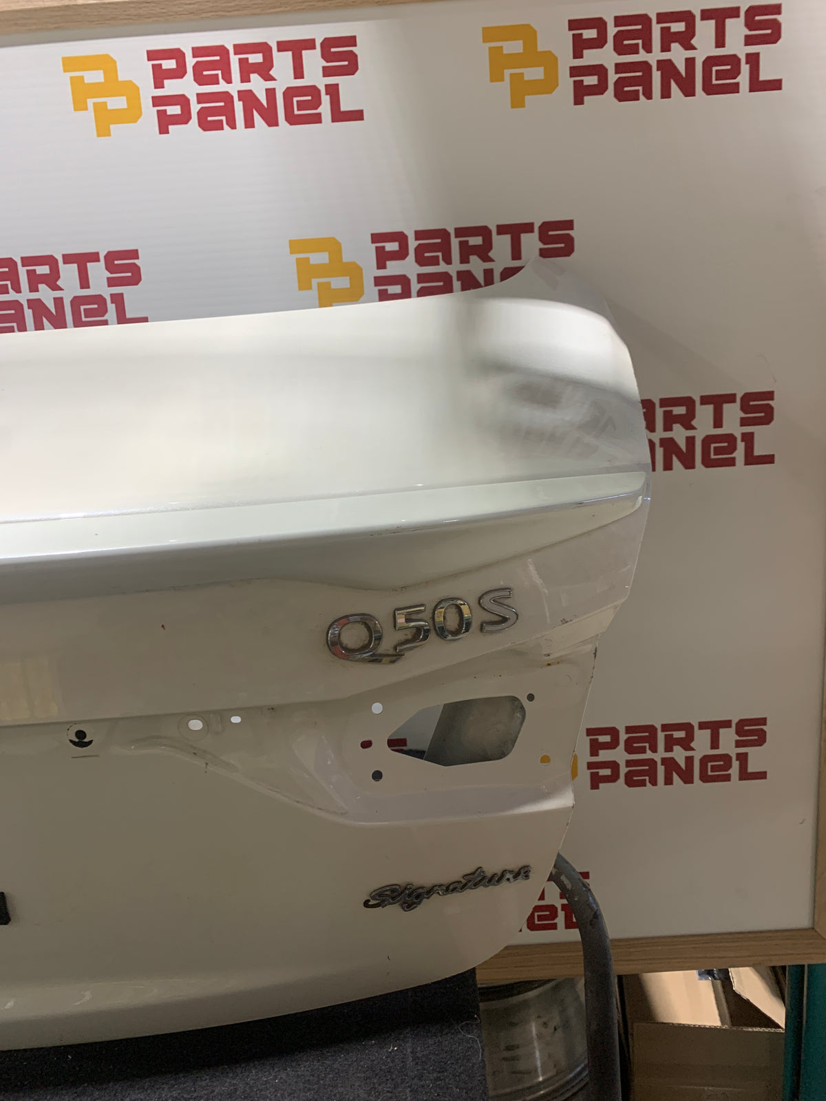 2016-2017 INFINITI Q50 TRUNK LID/ LIFTGATE OEM USED