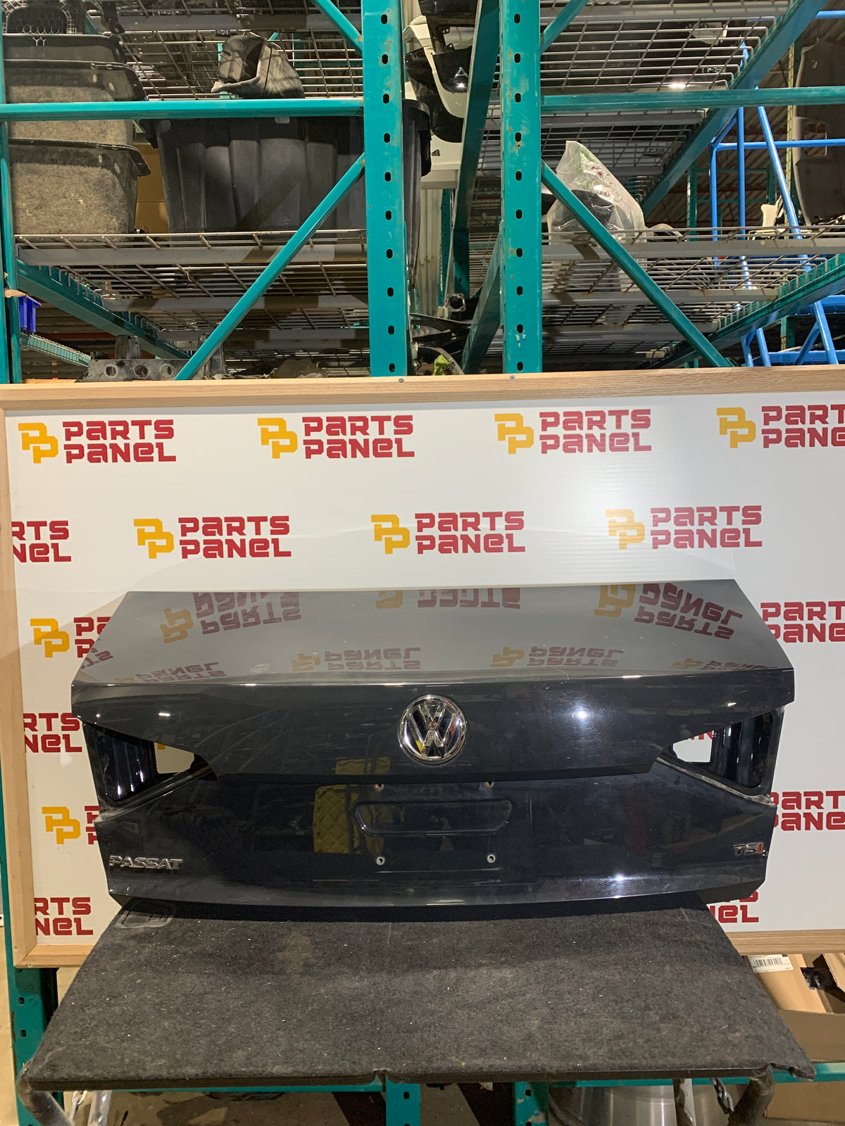 2016-2019 VOLKSWAGEN PASSAT TRUNK LID / LIFTGATE OEM USED