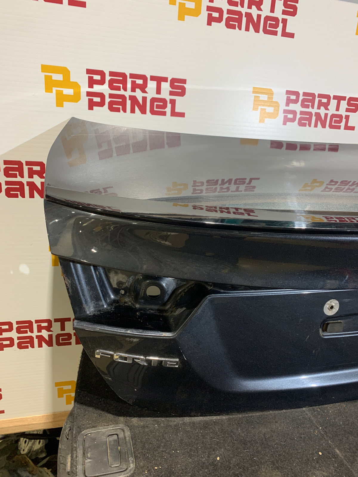 2019-2021 KIA FORTE TRUNK LID / LIFTGATE OEM USED