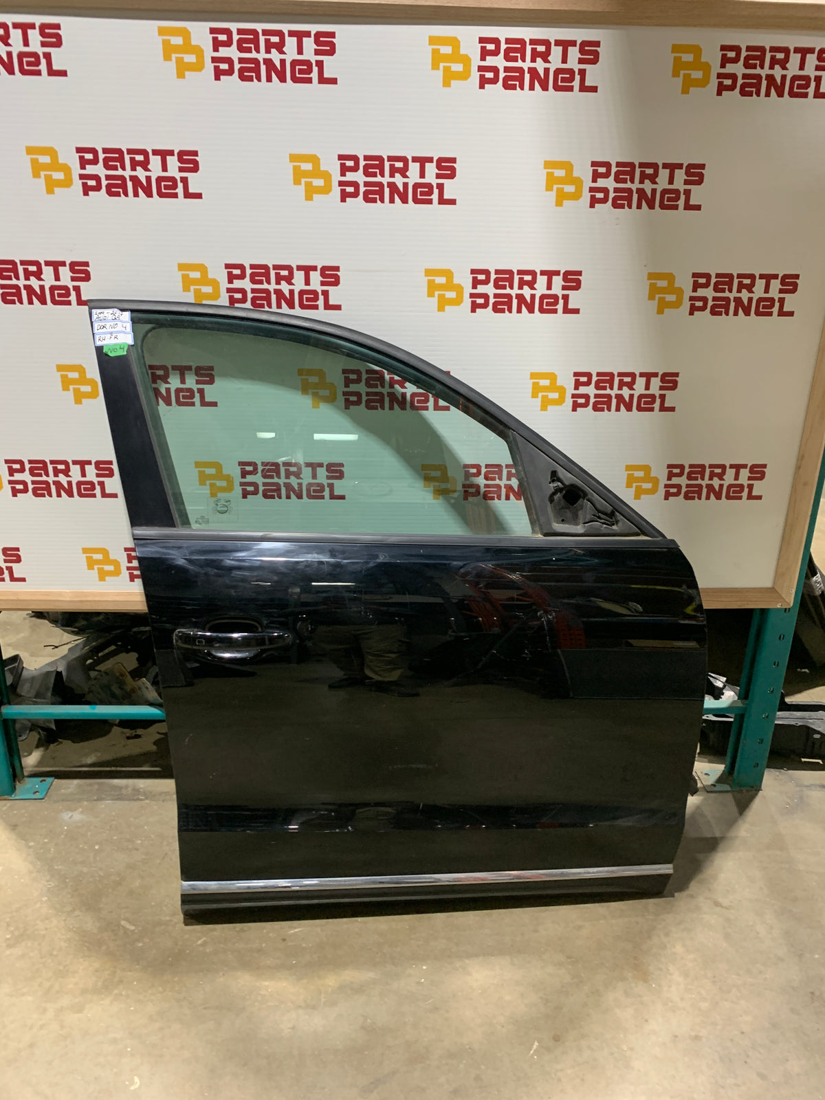 2013-2017 AUDI Q5 PASSENGER SIDE FRONT DOOR OEM USED