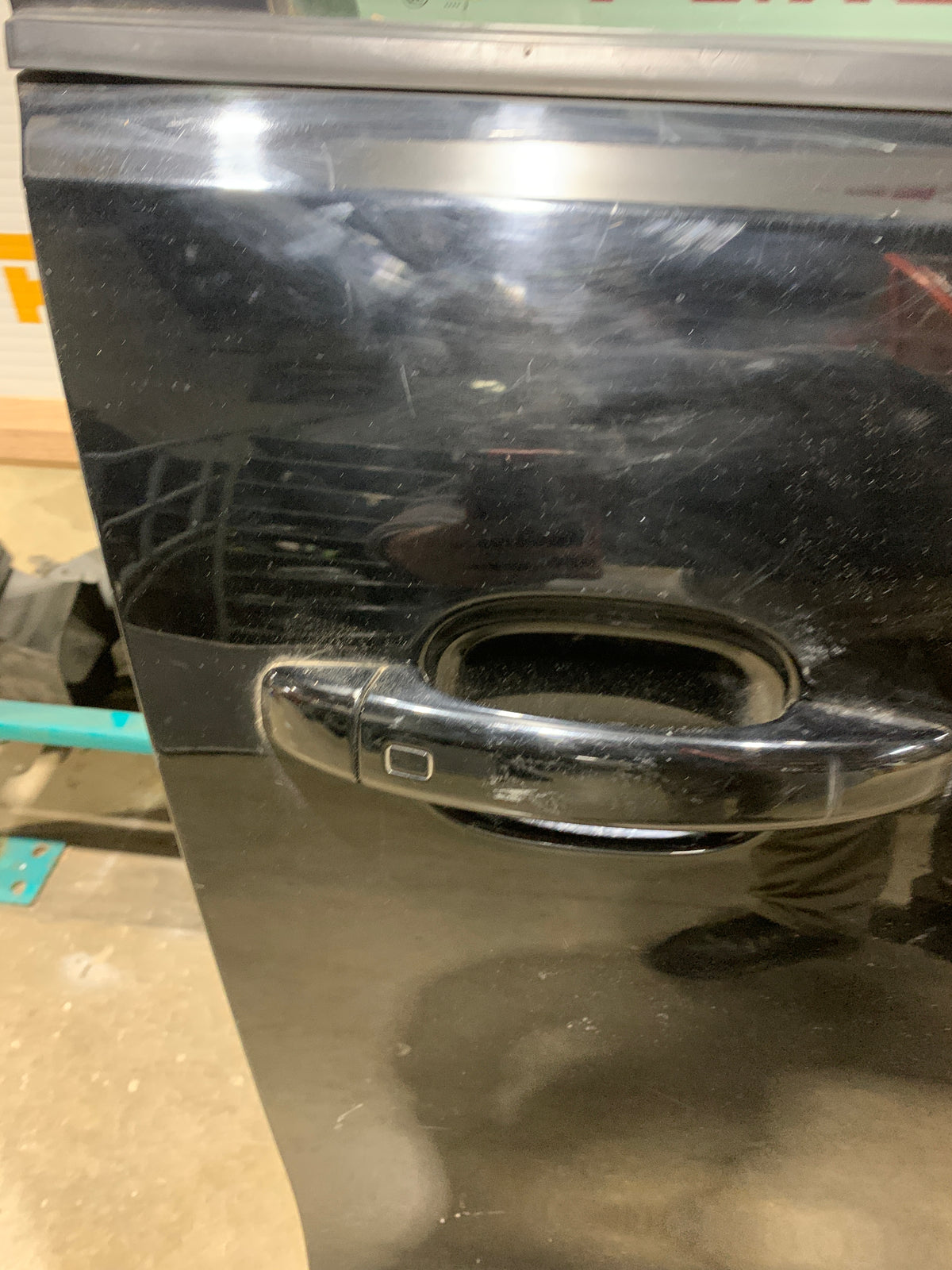 2013-2017 AUDI Q5 PASSENGER SIDE FRONT DOOR OEM USED