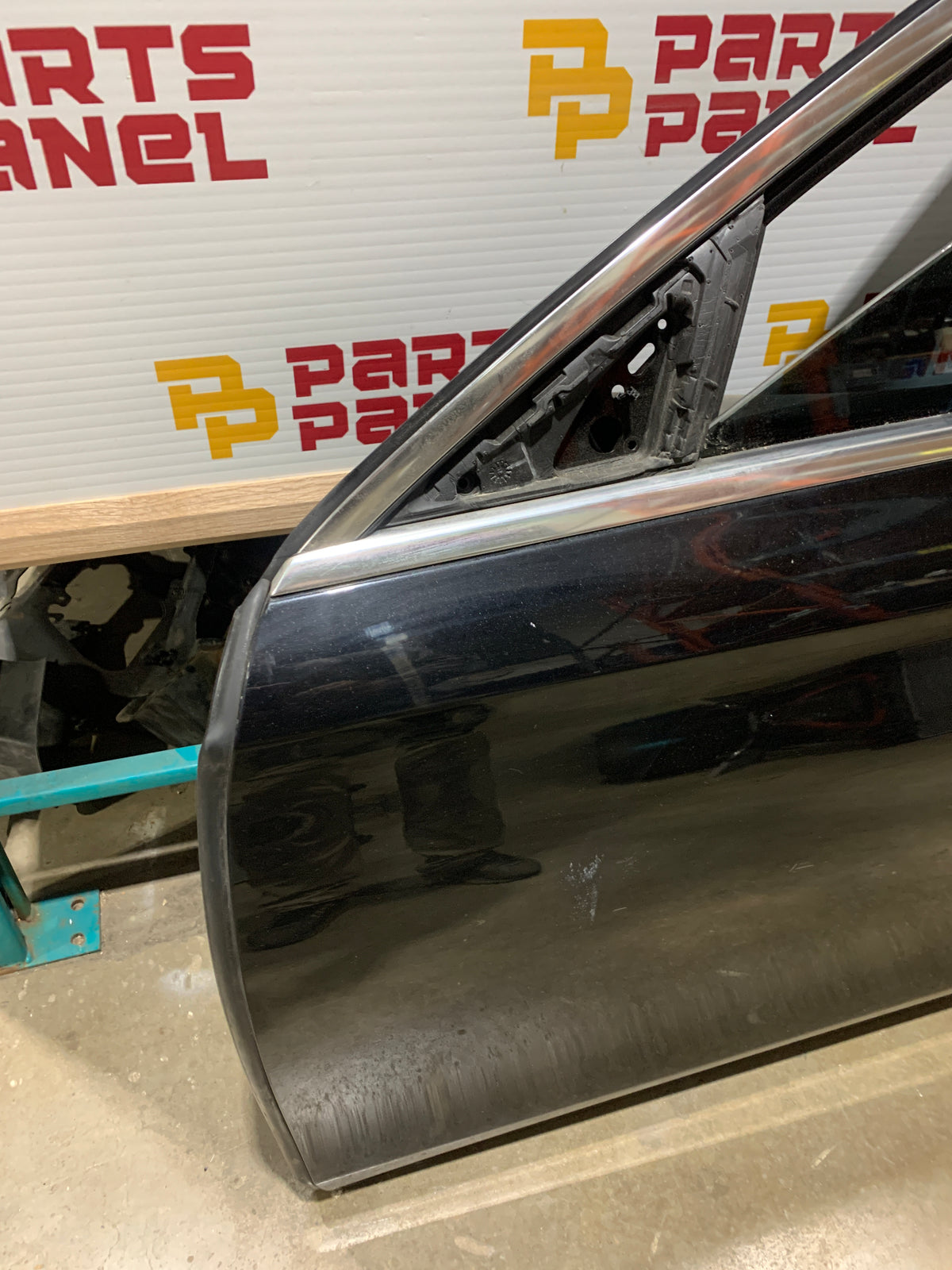 2018-2021 MERCEDES E CLASS DRIVER LH SIDE FRONT DOOR OEM USED