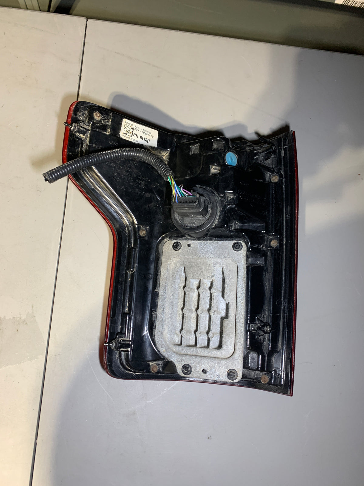 2018-2020 FORD F150 RIGH PASSENGER SIDE TAIL LIGHT WITH LED BLIND SPOT OEM KL34-13B504-CD