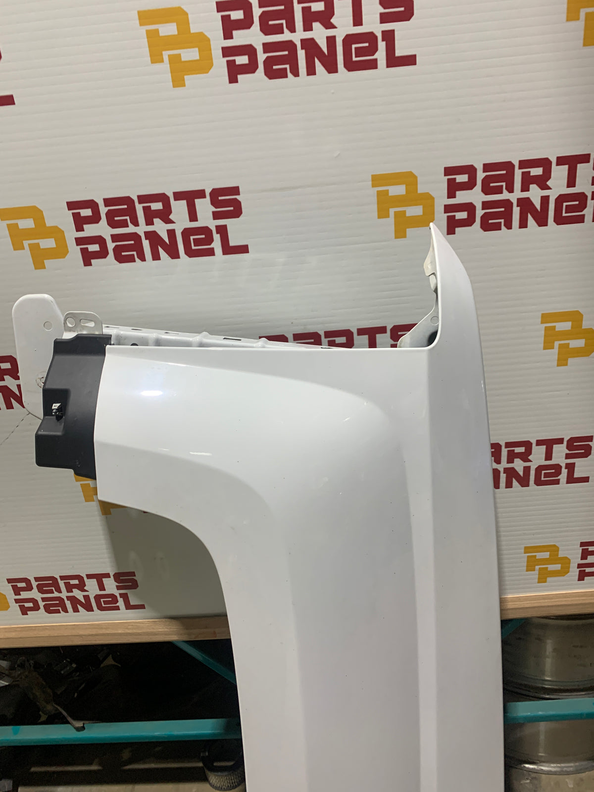 2014-2018 CHEVY SILVERADO 1500 2500 3500 DRIVER SIDE FENDER OEM USED