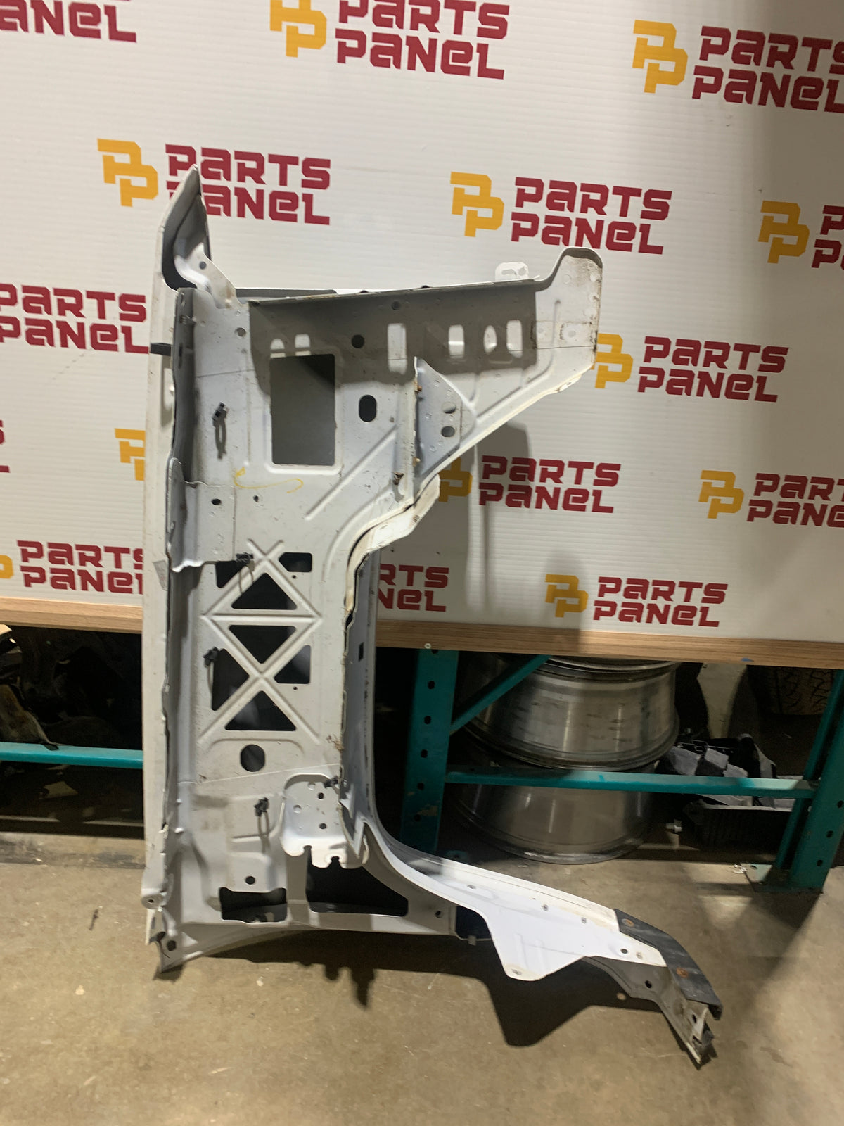 2014-2018 CHEVY SILVERADO 1500 2500 3500 DRIVER SIDE FENDER OEM USED
